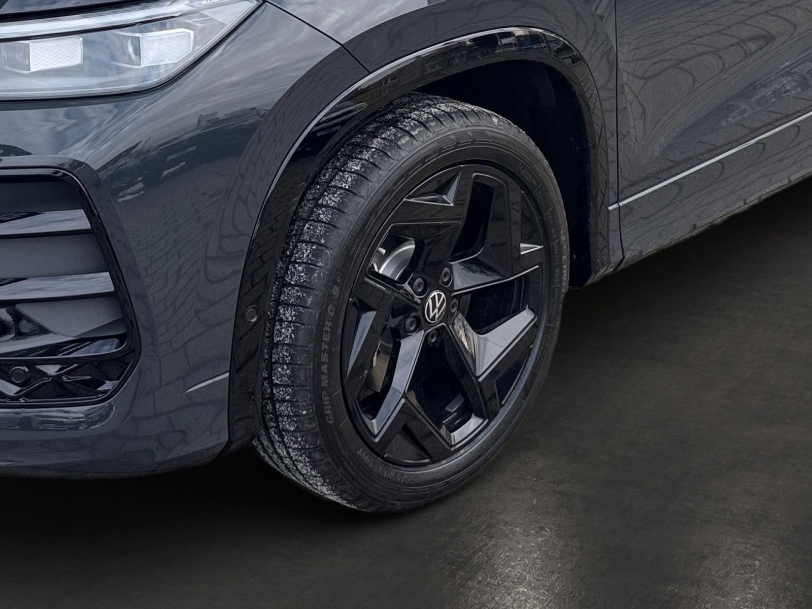 Fahrzeugabbildung Volkswagen Tayron R-Line 2.0 TSI 4MOTION DSG AHK "IQ.Light"