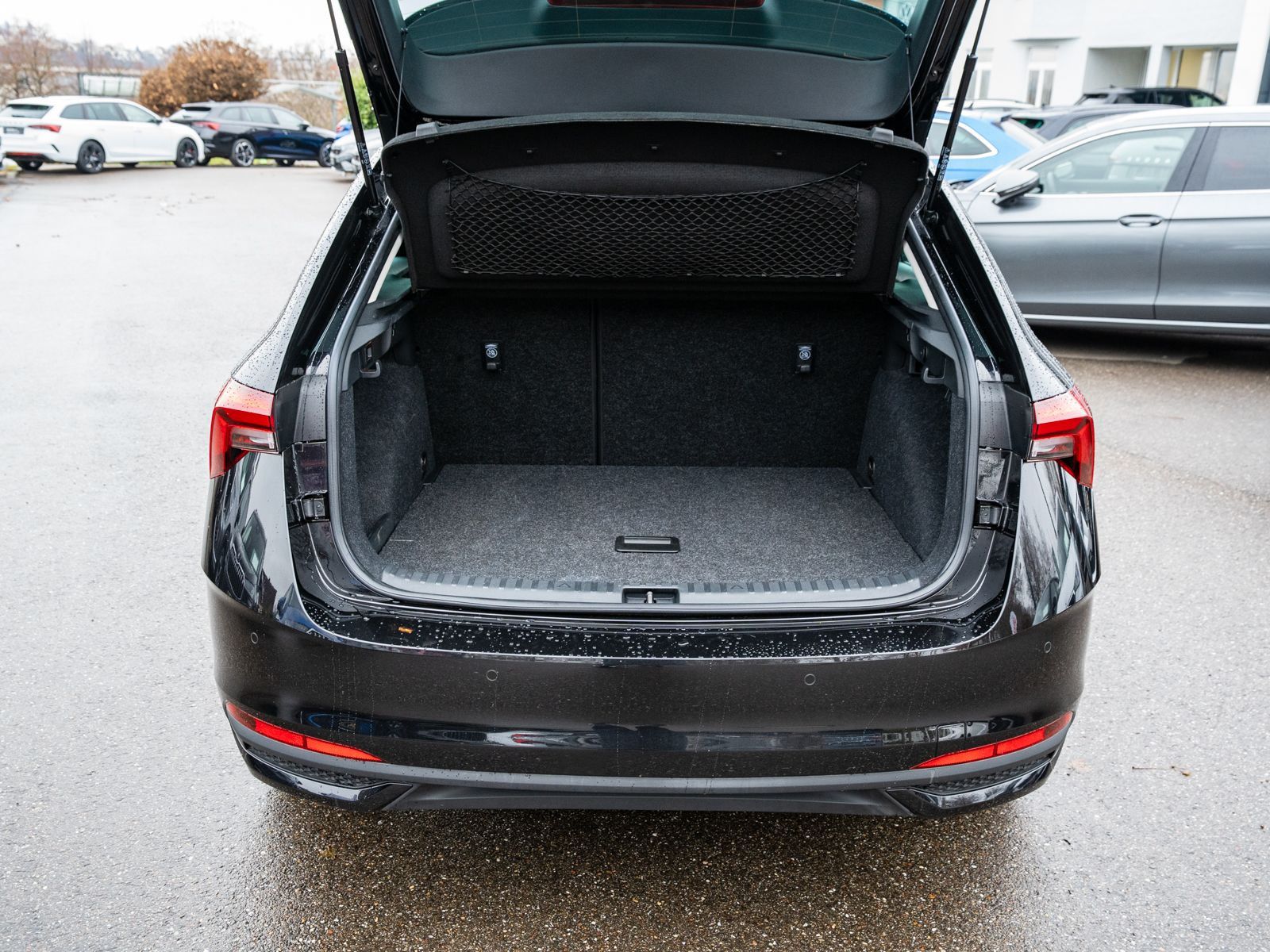 Fahrzeugabbildung SKODA Scala Selection Tour 1.5TSI DSG AHK ACC Navi LED