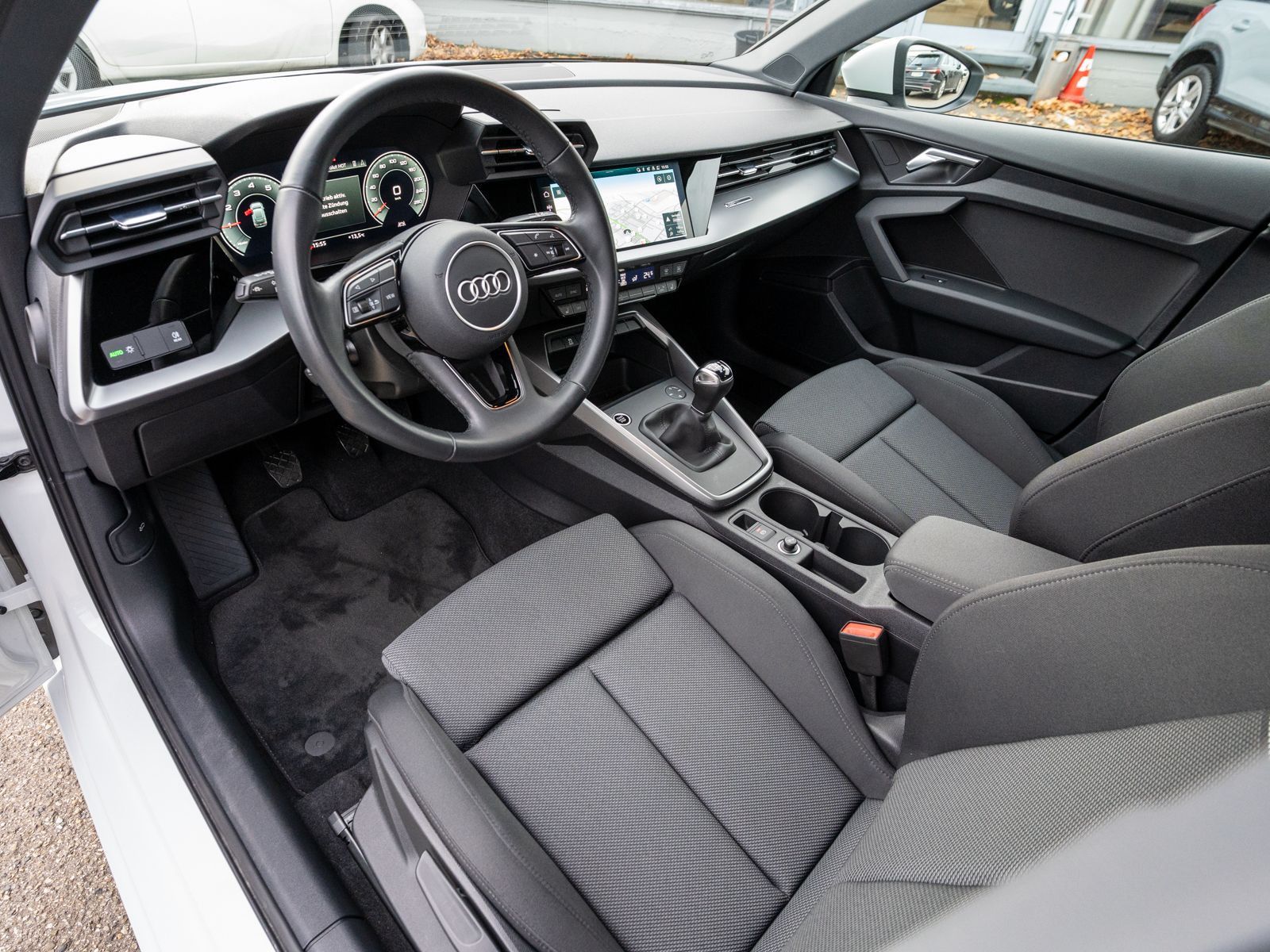Fahrzeugabbildung Audi A3 Sportback 30TFSI NAVI LED SHZ PDC GRA VC