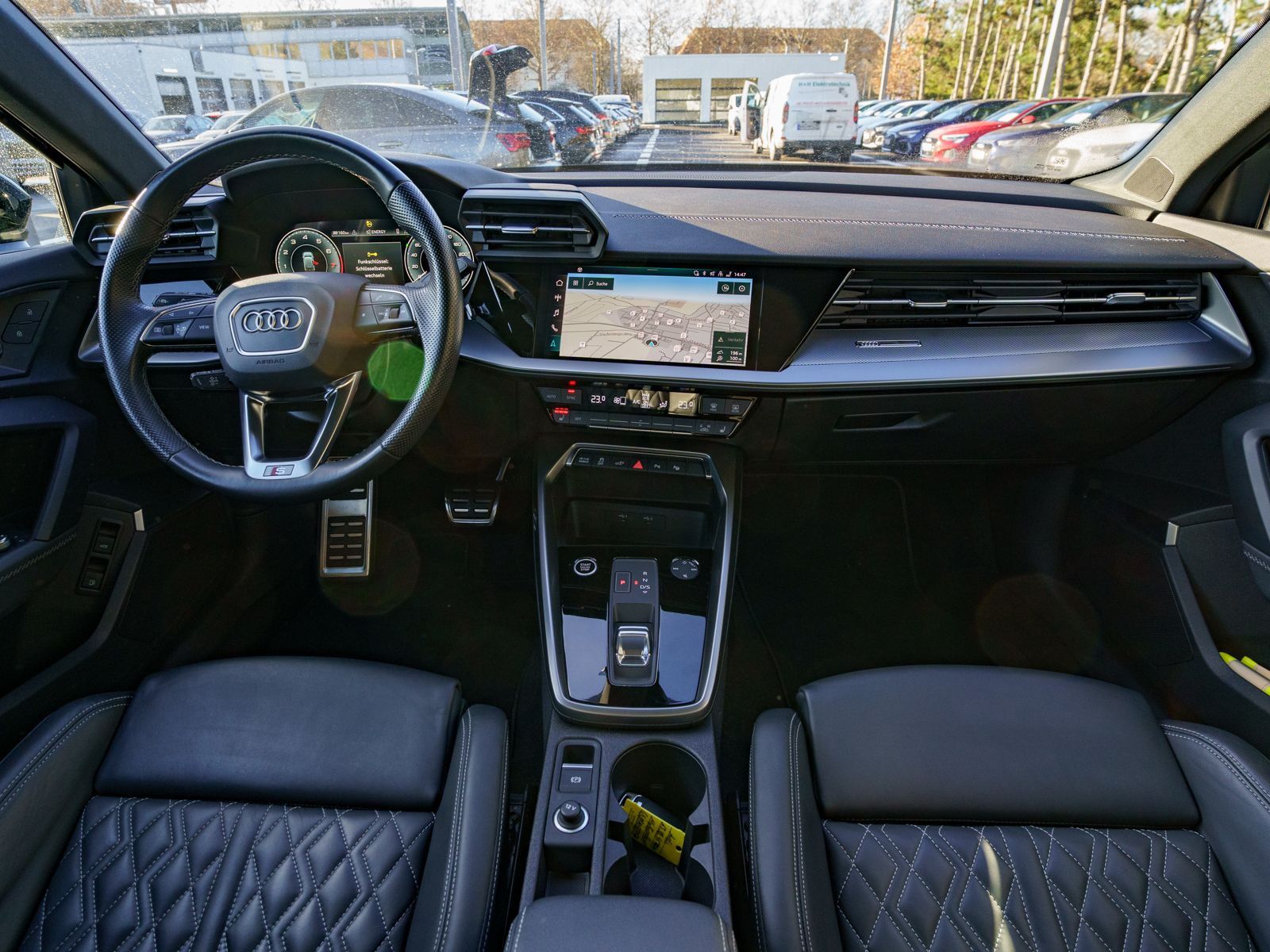 Fahrzeugabbildung Audi A3 Sportback S line 45TFSI e NAVI MATRIX B&O VC