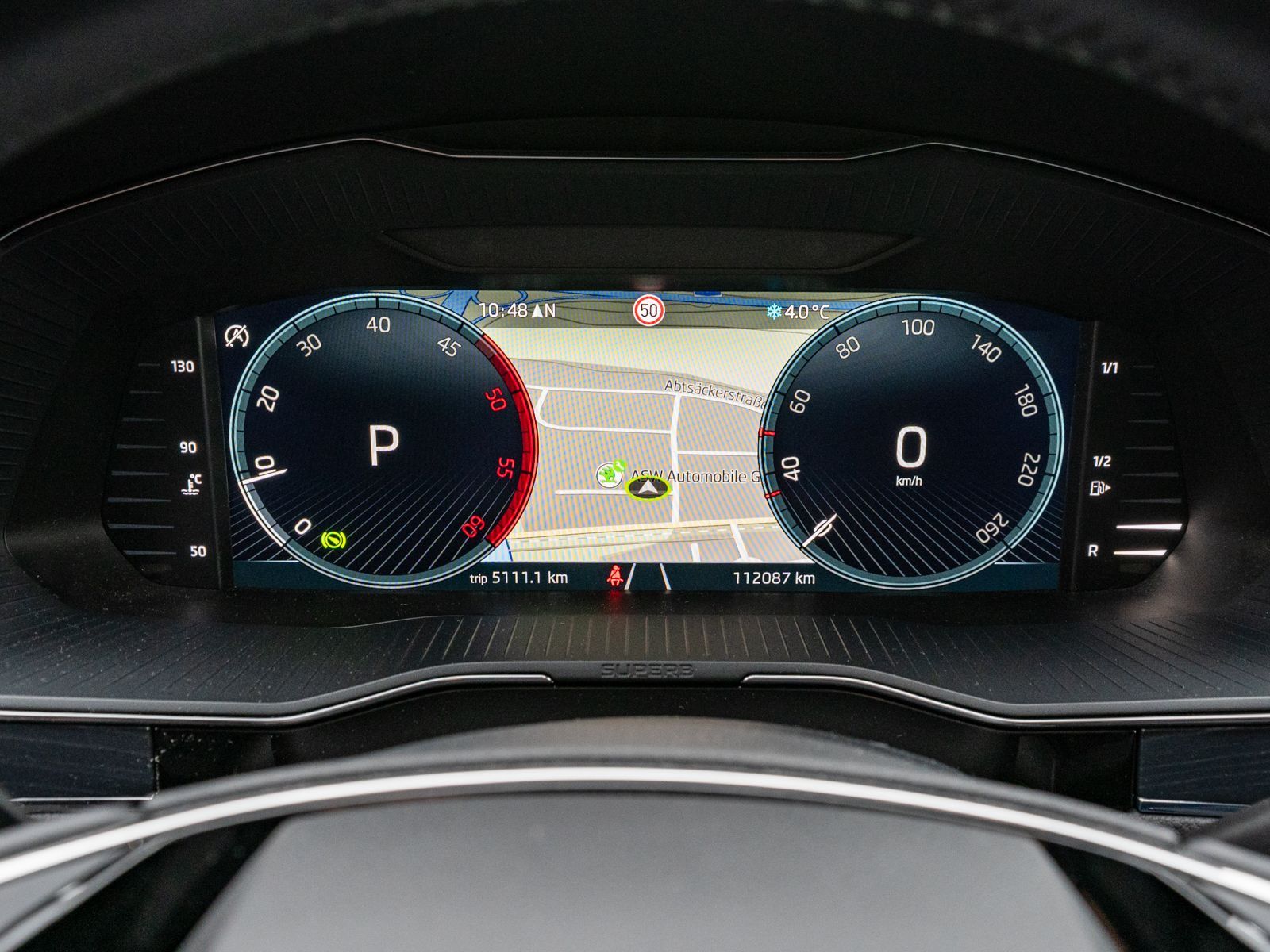 Fahrzeugabbildung SKODA Superb Combi Style 4x4 2,0 TDI DSG LED NAVI AHK