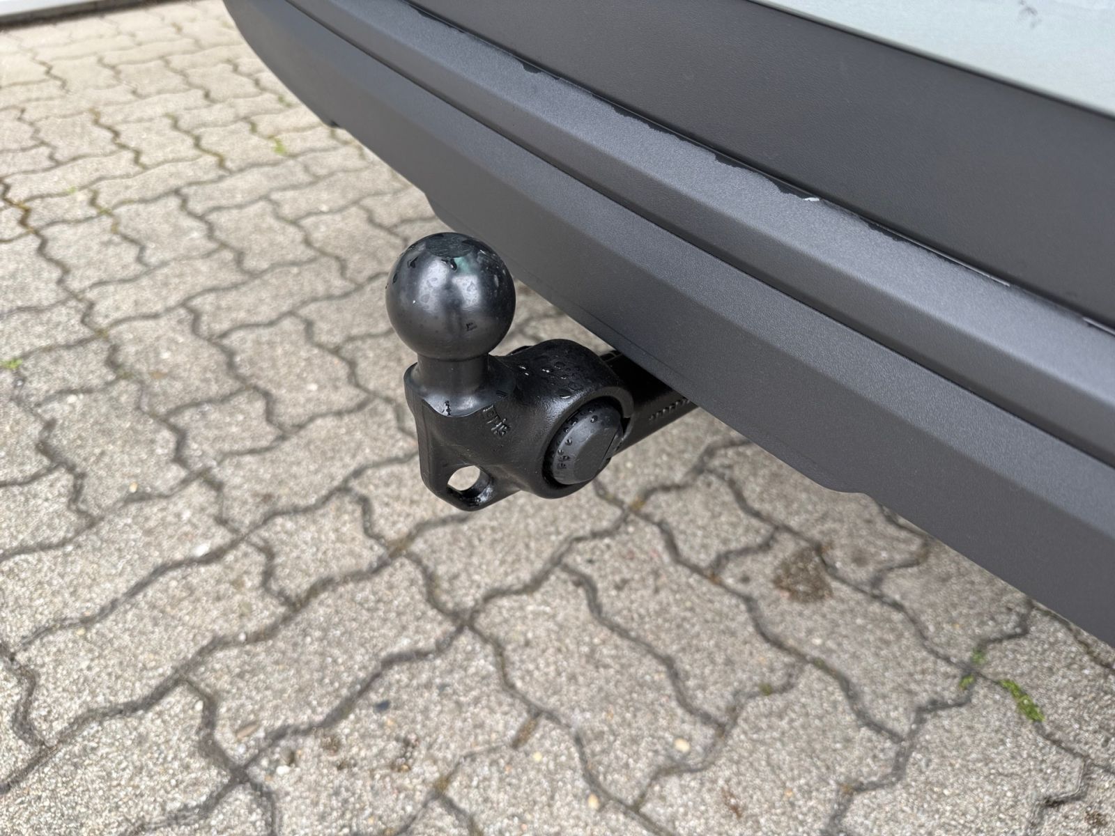 Fahrzeugabbildung SKODA Karoq Balance 1,5 TSI 150PS DSG ACC PDC SHZ AHK