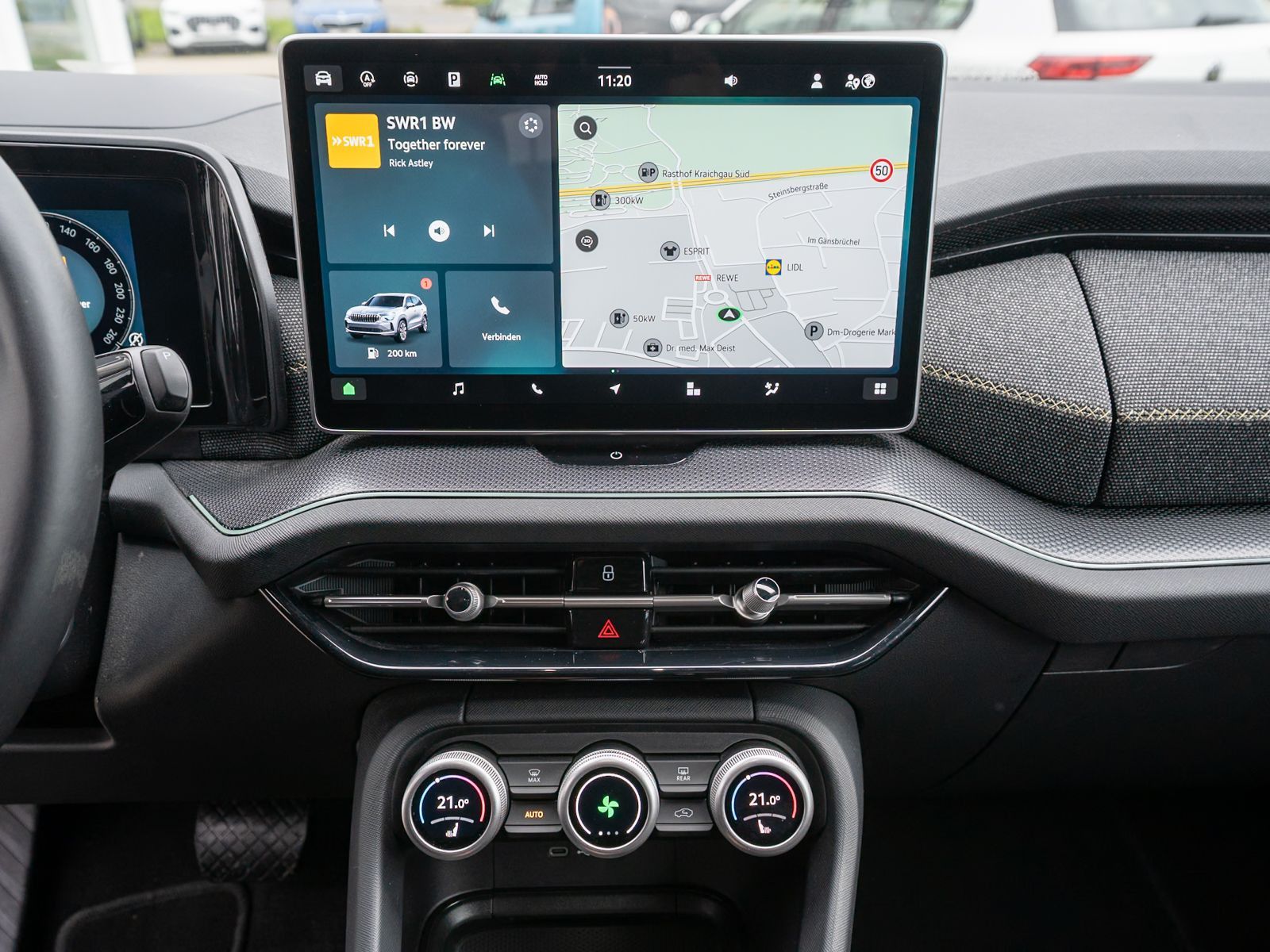 Fahrzeugabbildung SKODA Kodiaq Selection 4x4 2.0TDI DSG LED Navi RFK AHK