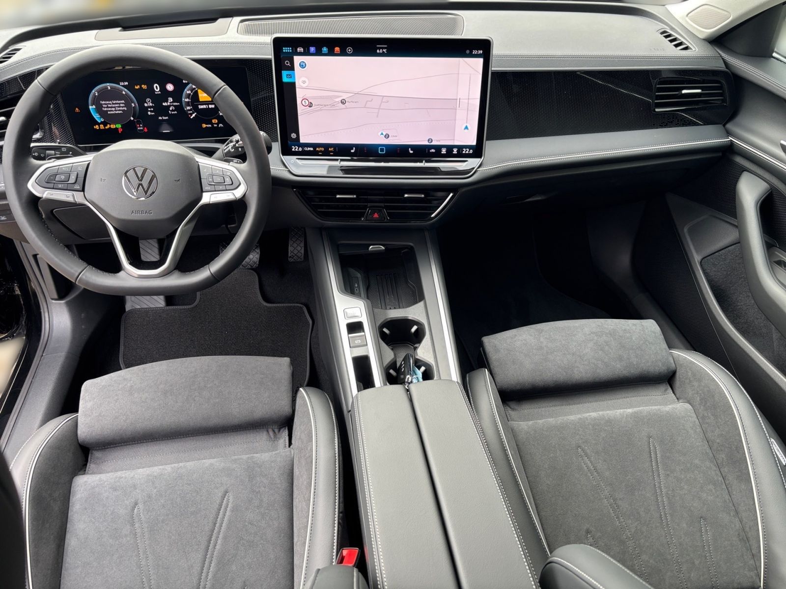 Fahrzeugabbildung Volkswagen Passat Business 2.0 TDI SCR DSG AHK WKR