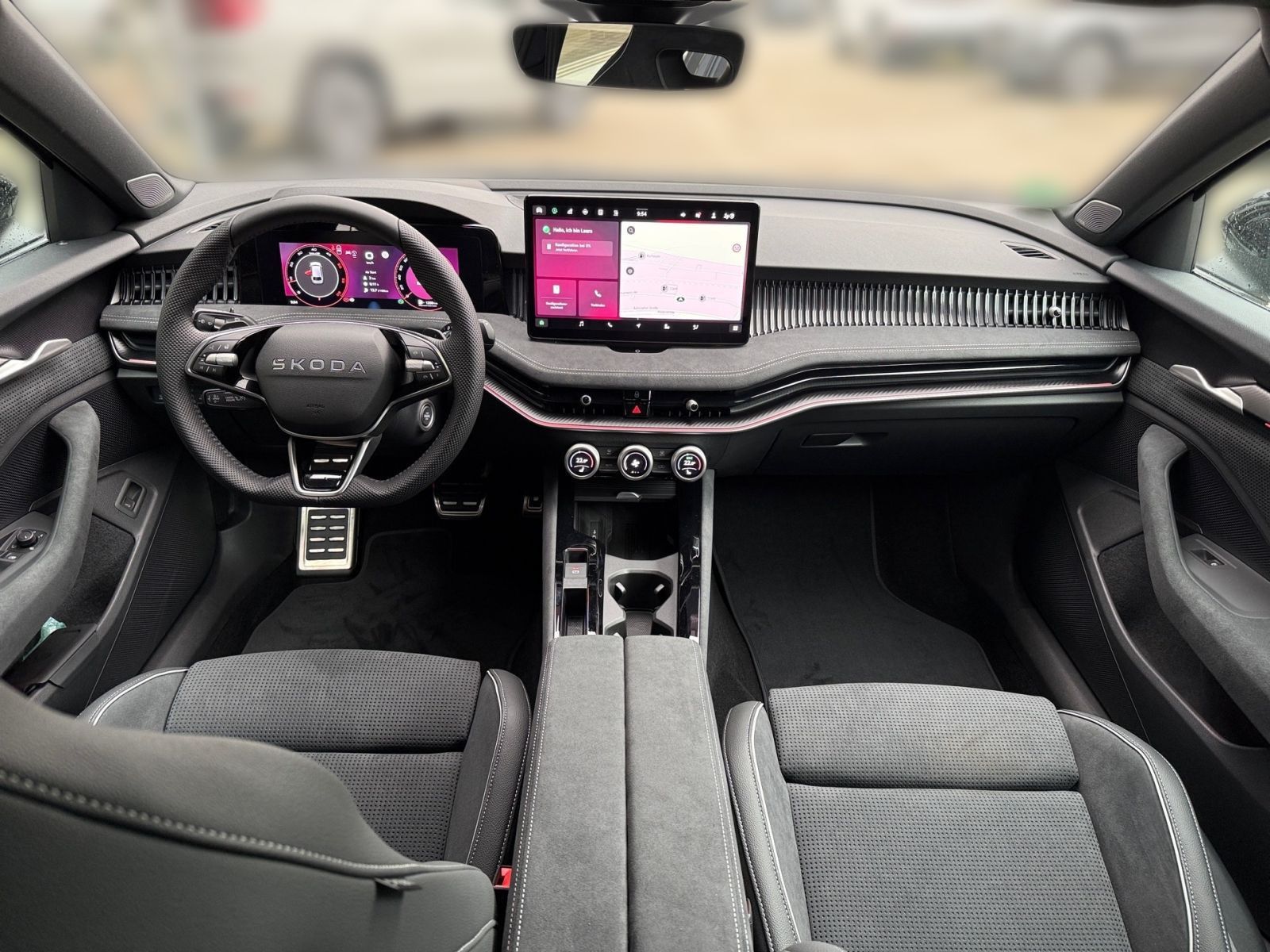 Fahrzeugabbildung SKODA Superb Combi Sportline 2,0 TDI 193PS DSG 4x4 AHK