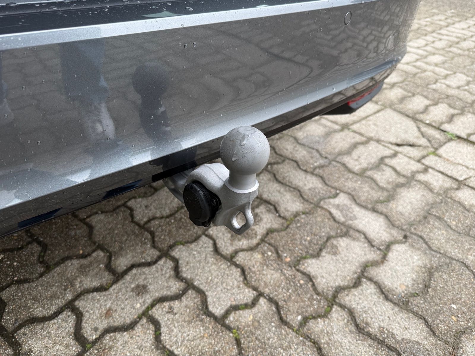 Fahrzeugabbildung SKODA Superb Combi Sportline 2,0 TDI 193PS DSG 4x4 AHK