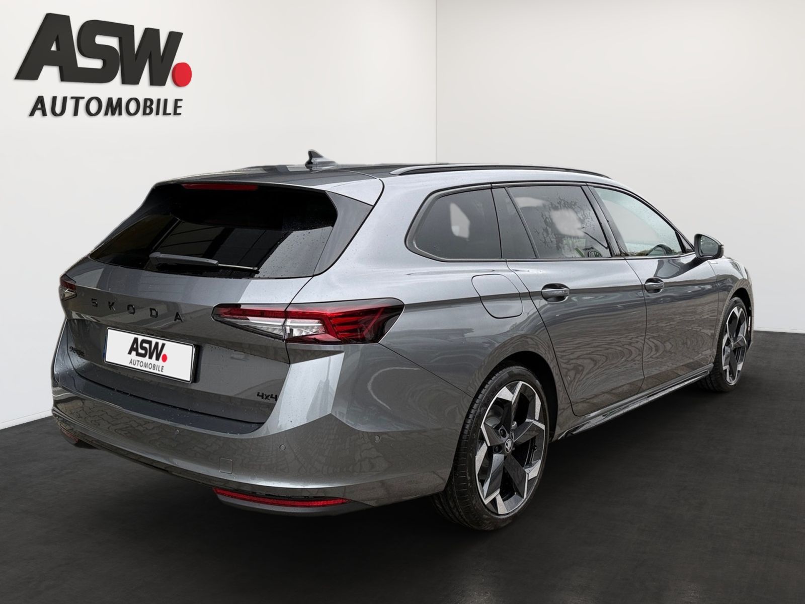 Fahrzeugabbildung SKODA Superb Combi Sportline 2,0 TDI 193PS DSG 4x4 AHK
