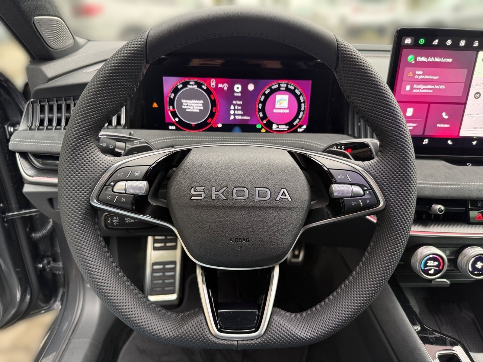 Fahrzeugabbildung SKODA Superb Combi Sportline 2,0 TDI 193PS DSG 4x4 AHK