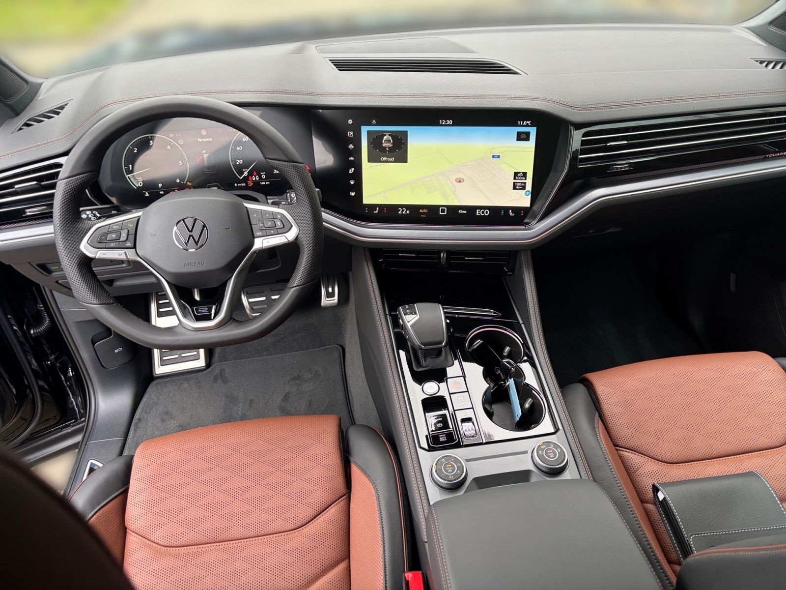 Fahrzeugabbildung Volkswagen Touareg R-Line 3.0 l V6 TDI 4M AHK Luftfahrwerk