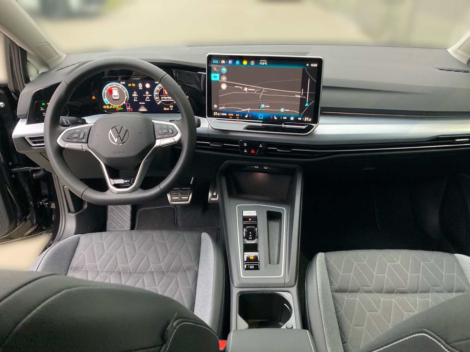 Fahrzeugabbildung Volkswagen Golf ENERGY1.5 eTSI OPF DSG LED-Scheinwerfer