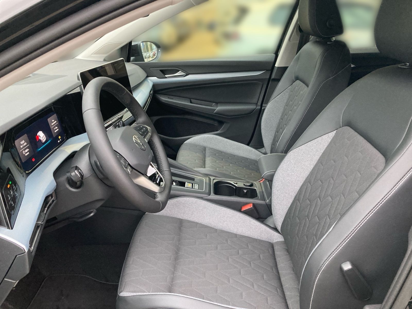 Fahrzeugabbildung Volkswagen Golf ENERGY1.5 eTSI OPF DSG LED-Scheinwerfer