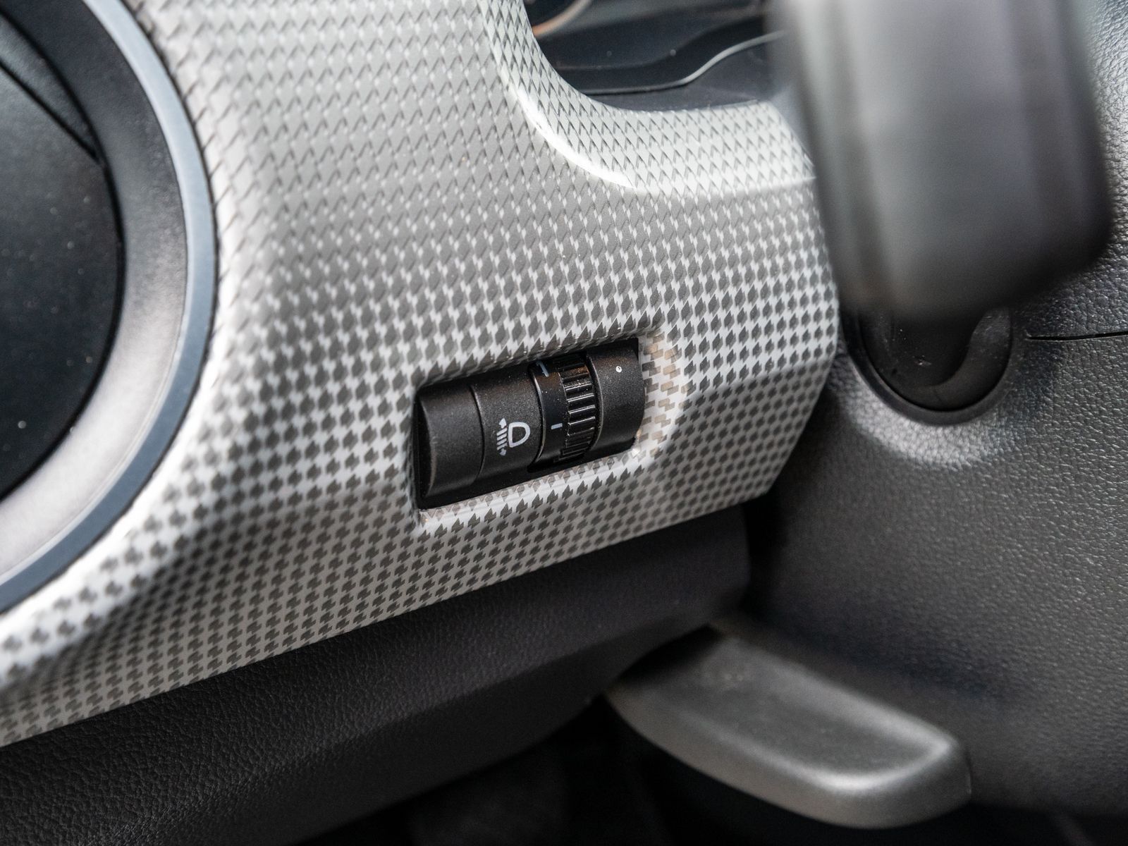 Fahrzeugabbildung Volkswagen e-up! high CCS-Ladedose Climatronic Sitzheizung