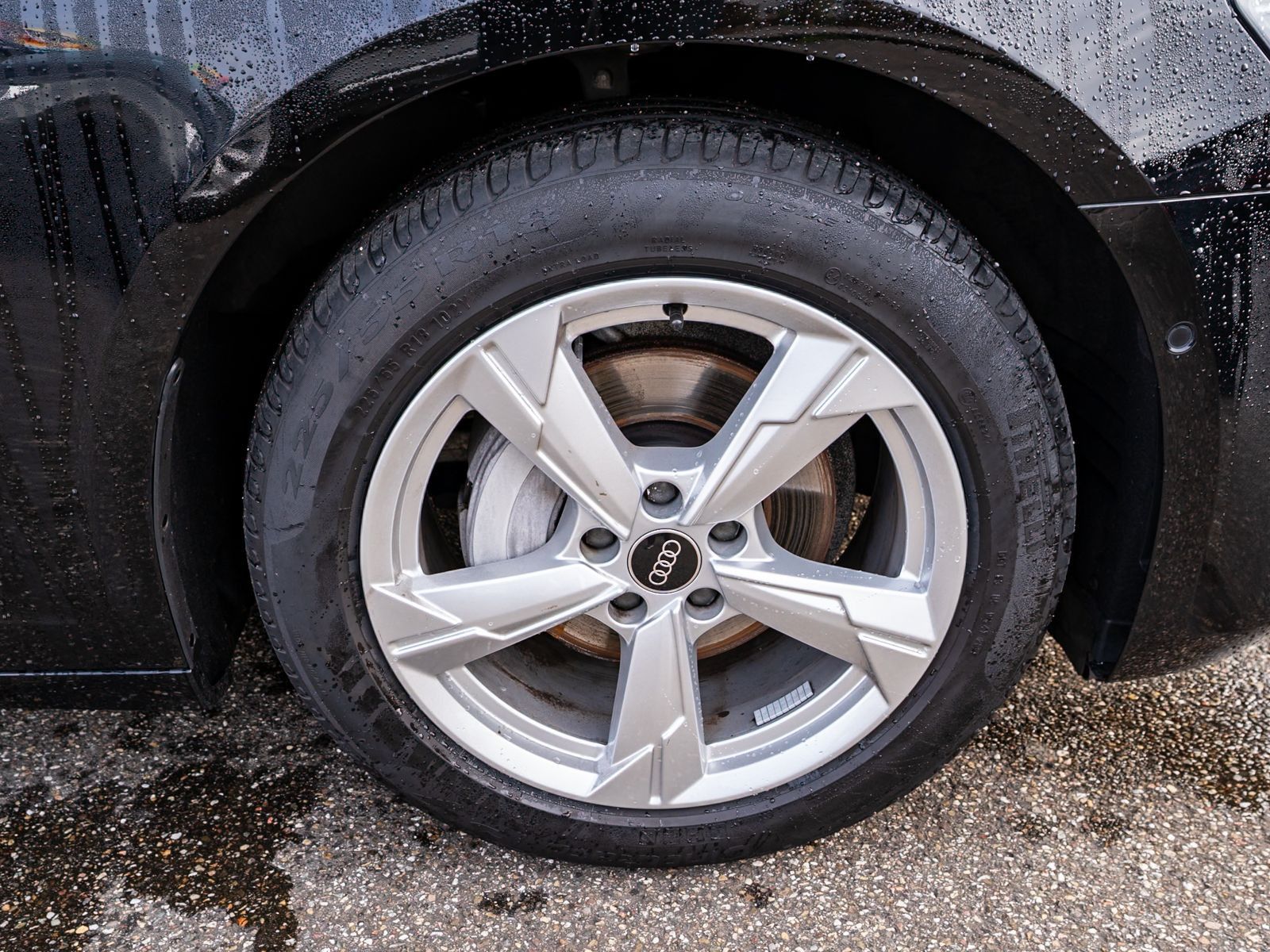 Fahrzeugabbildung Audi A6 Avant sport 40TDI Stroni LED Navi RFK SHZ AHK