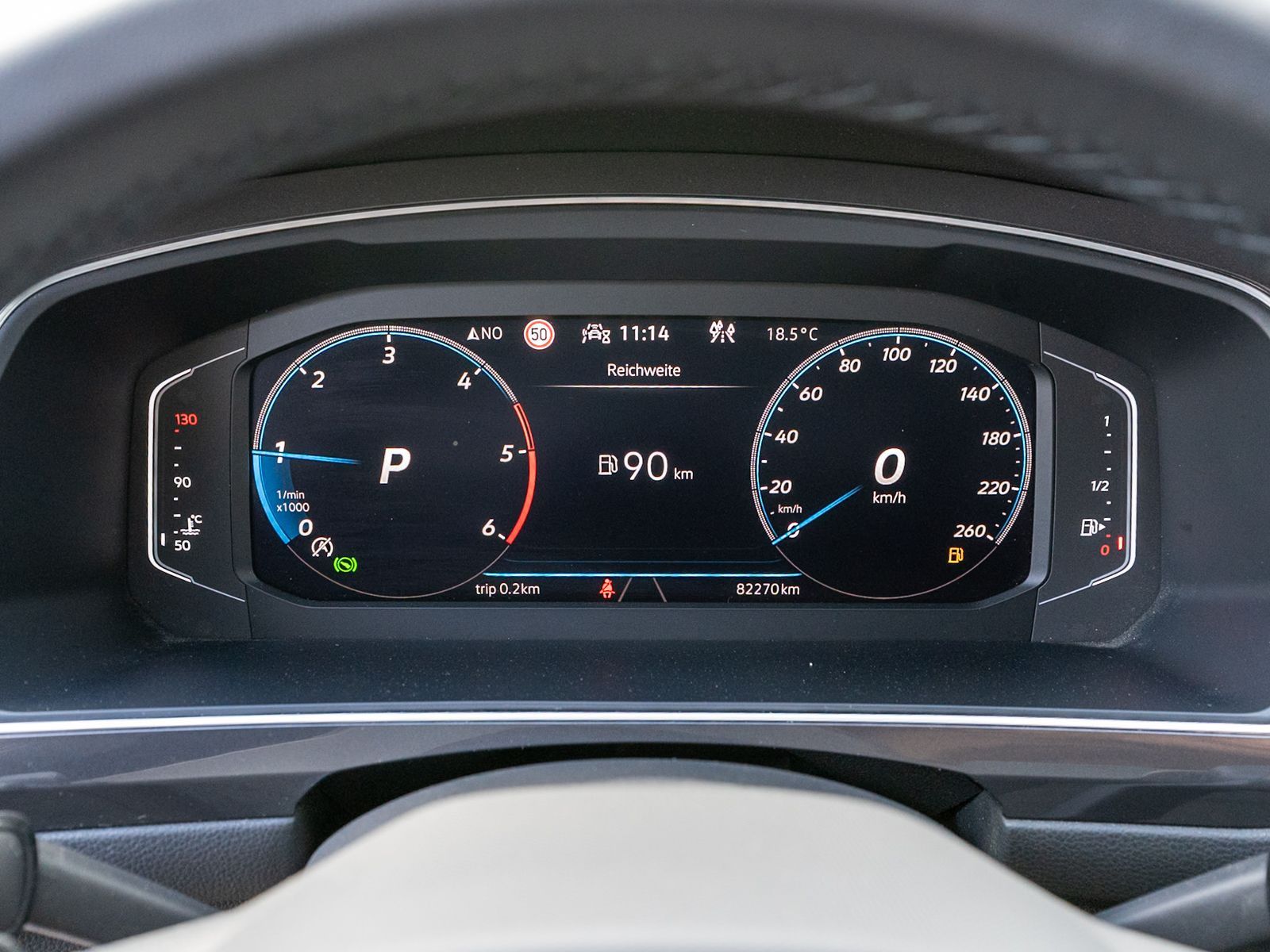 Fahrzeugabbildung Volkswagen Tiguan Allspace R-Line 2.0TDI 4M DSG 360° AHK 7S