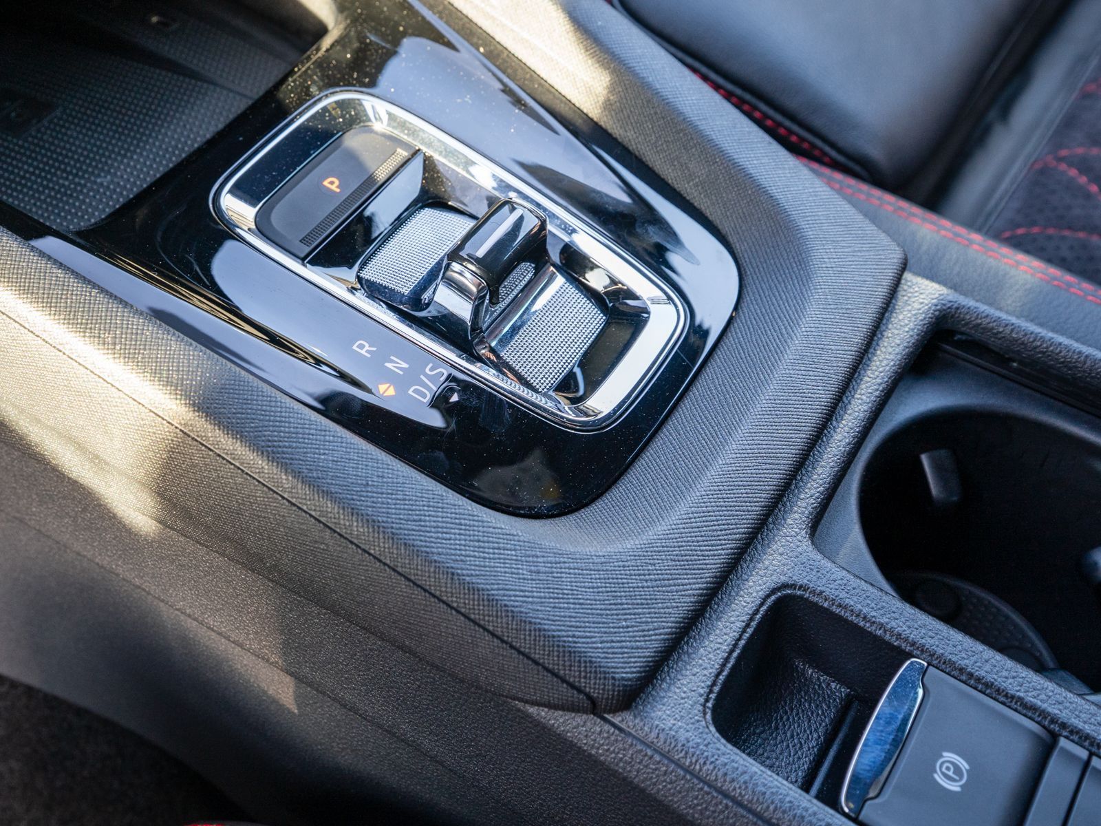 Fahrzeugabbildung SKODA Octavia RS Combi Plus 2,0 TDI DSG LED NAVI HUD