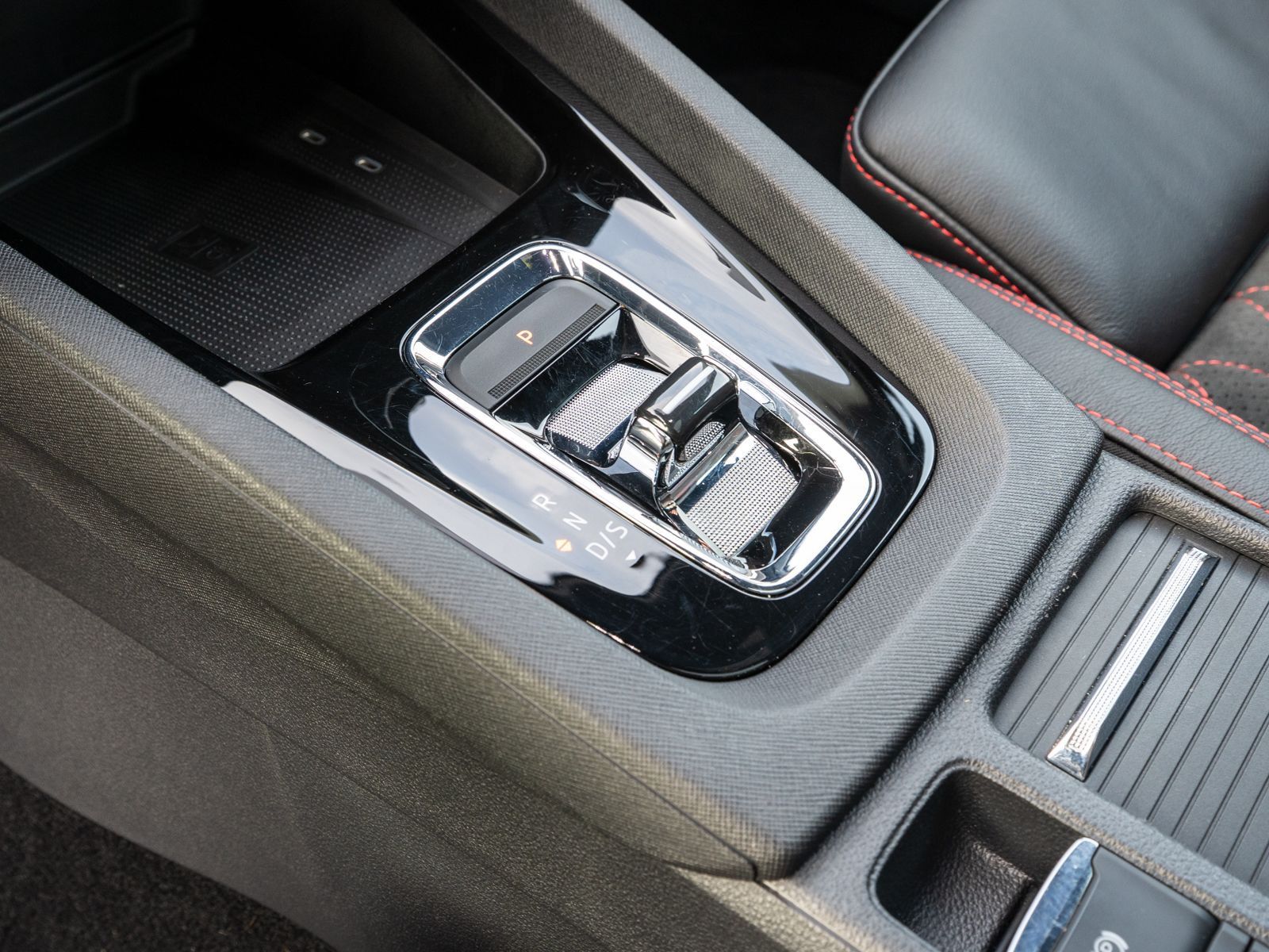 Fahrzeugabbildung SKODA Octavia RS Combi 2.0TDI DSG LED RFK HUD PANO AHK