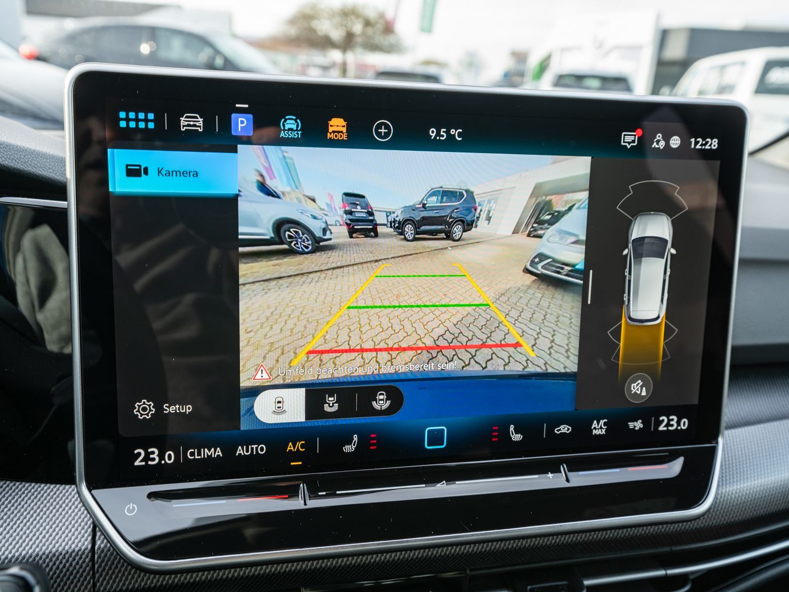 Fahrzeugabbildung Volkswagen Golf R-Line 2.0 TDI DSG LED Navi RFK Stdhzg AHK