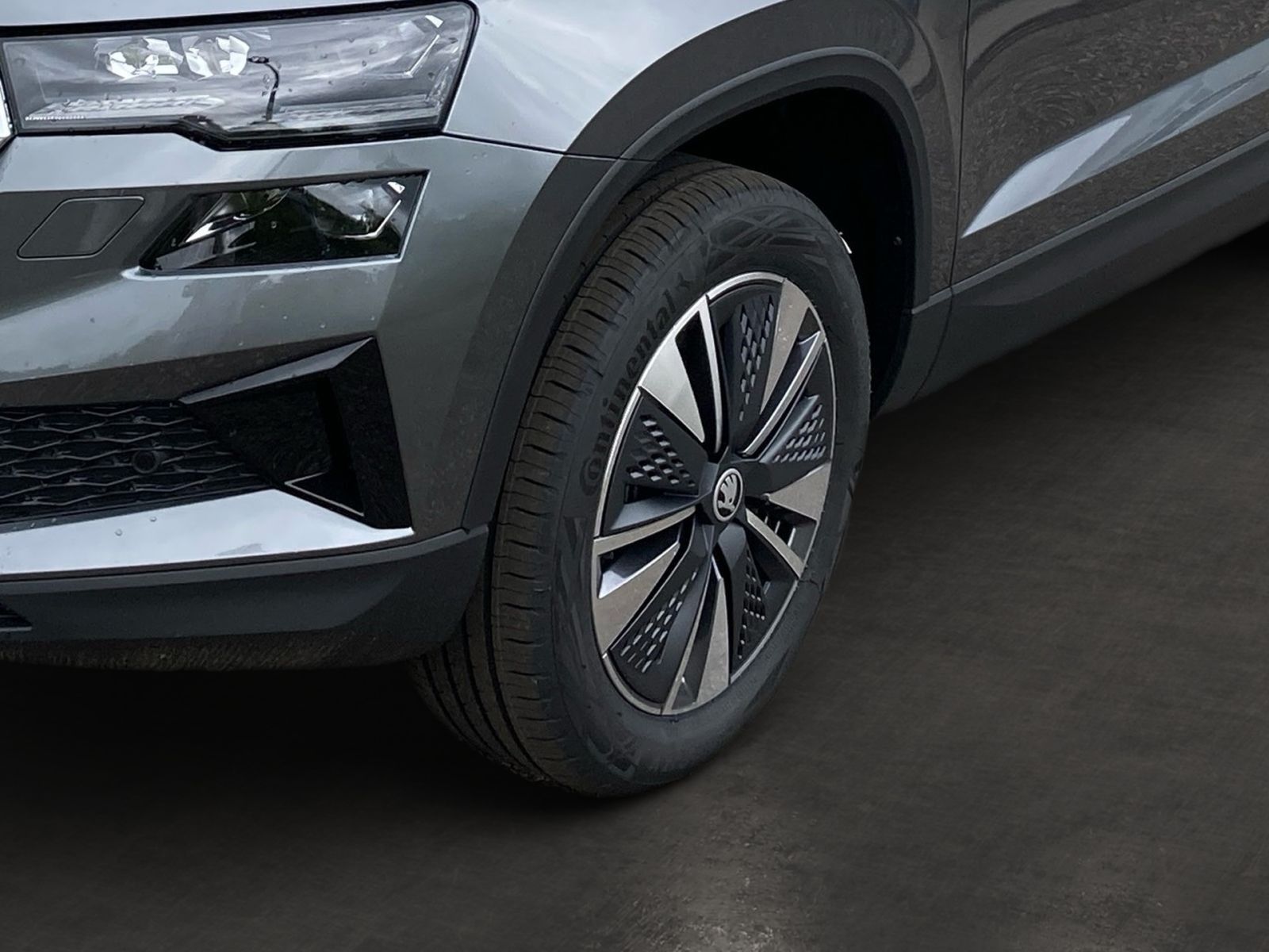 Fahrzeugabbildung SKODA Karoq Balance 1,5 TSI 150PS DSG ACC PDC SHZ AHK