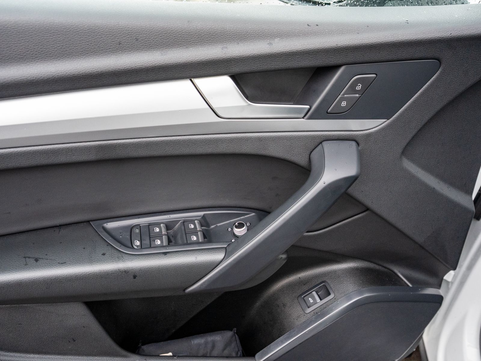 Fahrzeugabbildung Audi Q5 Sportback S line 50TDI quattro NAVI LED AHK