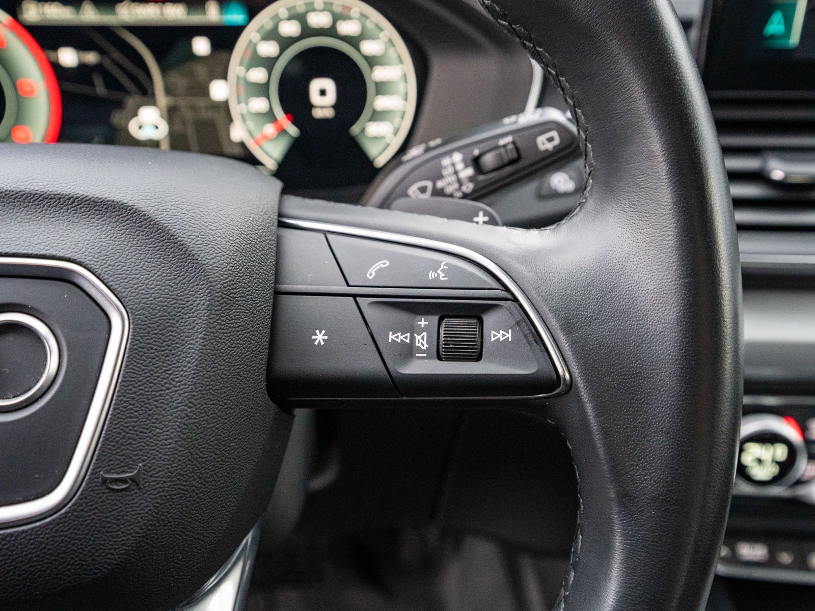 Fahrzeugabbildung Audi Q5 Sportback S line 50TDI quattro NAVI LED AHK