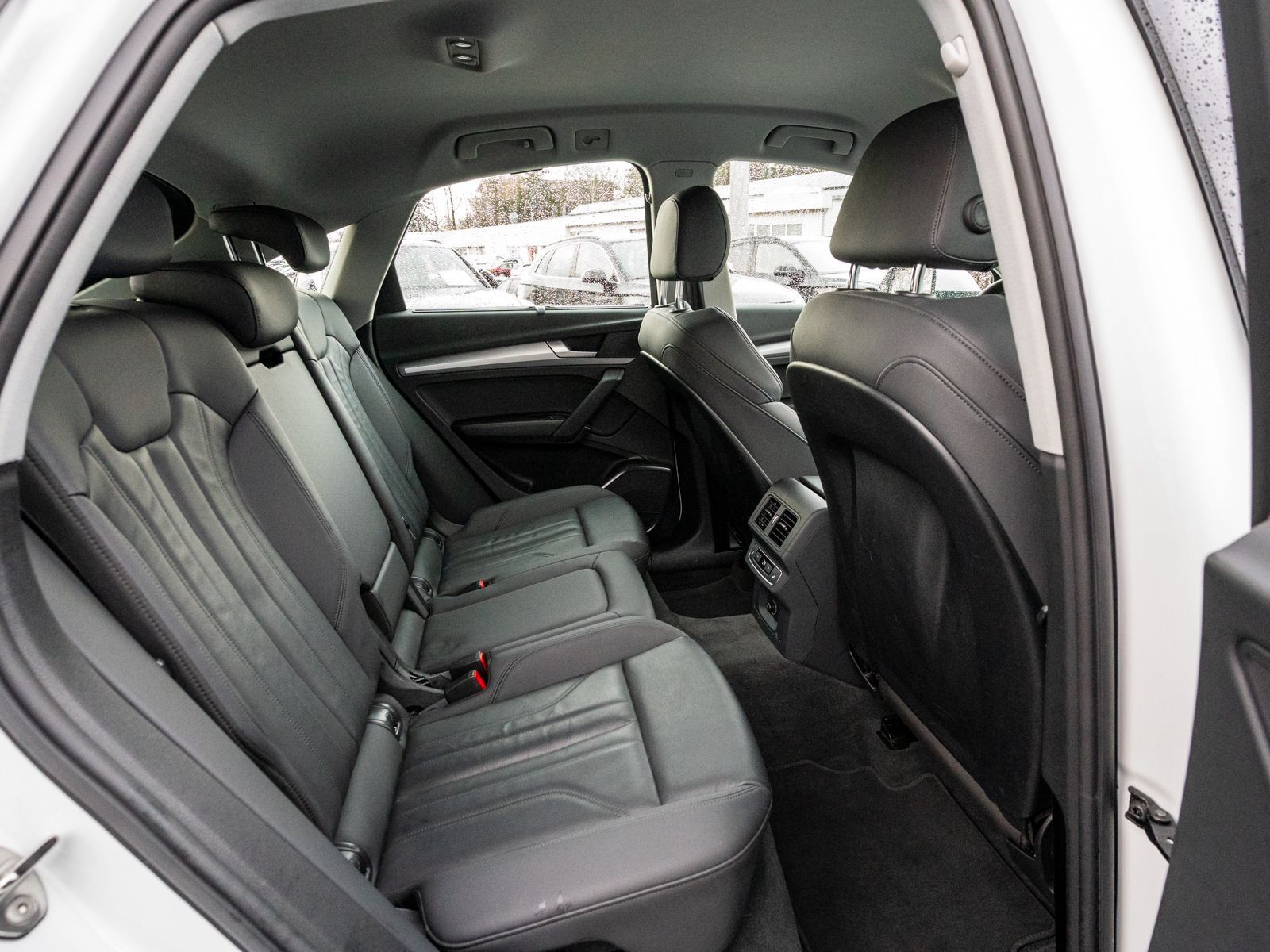 Fahrzeugabbildung Audi Q5 Sportback S line 50TDI quattro NAVI LED AHK