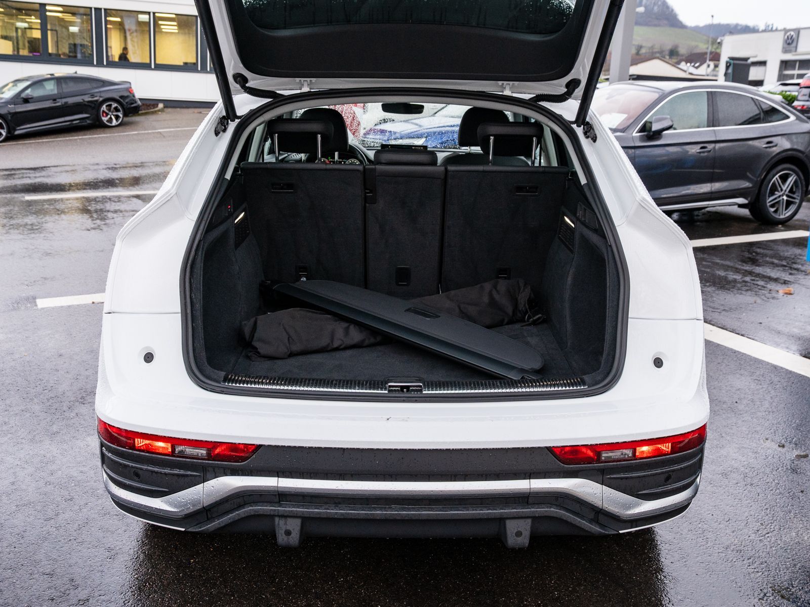 Fahrzeugabbildung Audi Q5 Sportback S line 50TDI quattro NAVI LED AHK