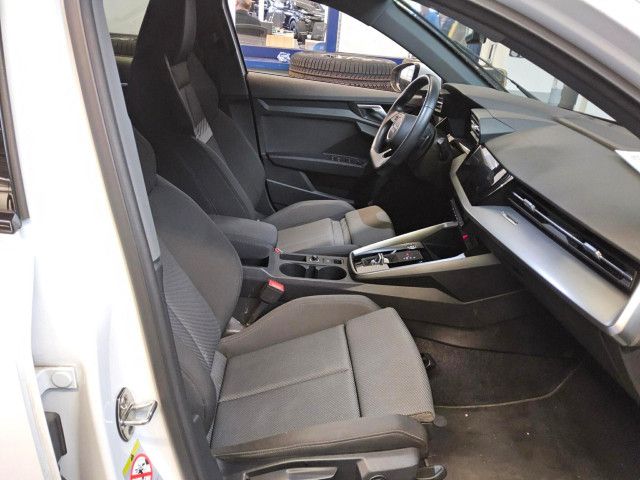 Fahrzeugabbildung Audi A3 Sportback S line 40TFSI e NAVI LED ACC SHZ VC