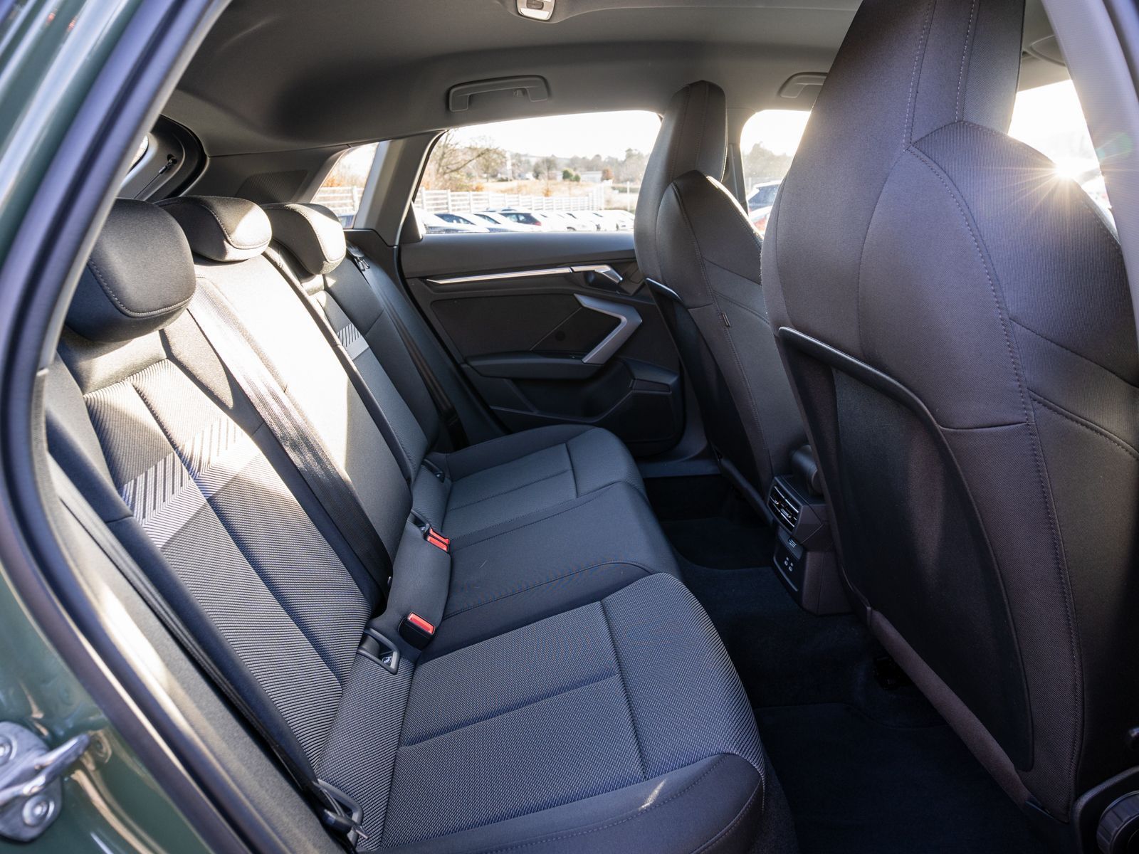 Fahrzeugabbildung Audi A3 Sportback advanced 35TFSI Stroni NAVI LED AHK