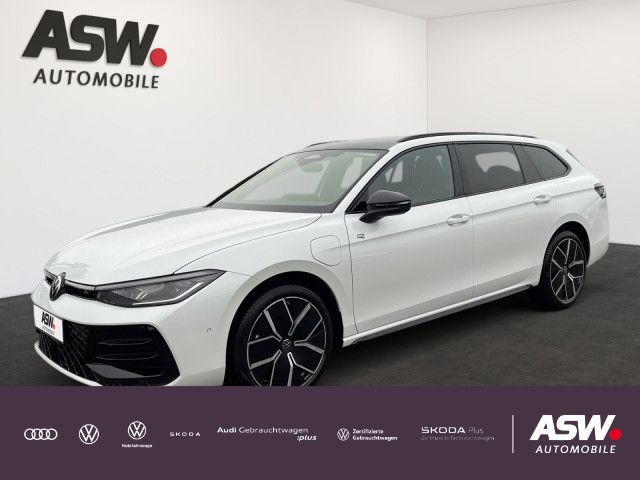 Fahrzeugabbildung Volkswagen Passat R-Line 1.5eHybrid 177PS DSG Pano Navi AHK