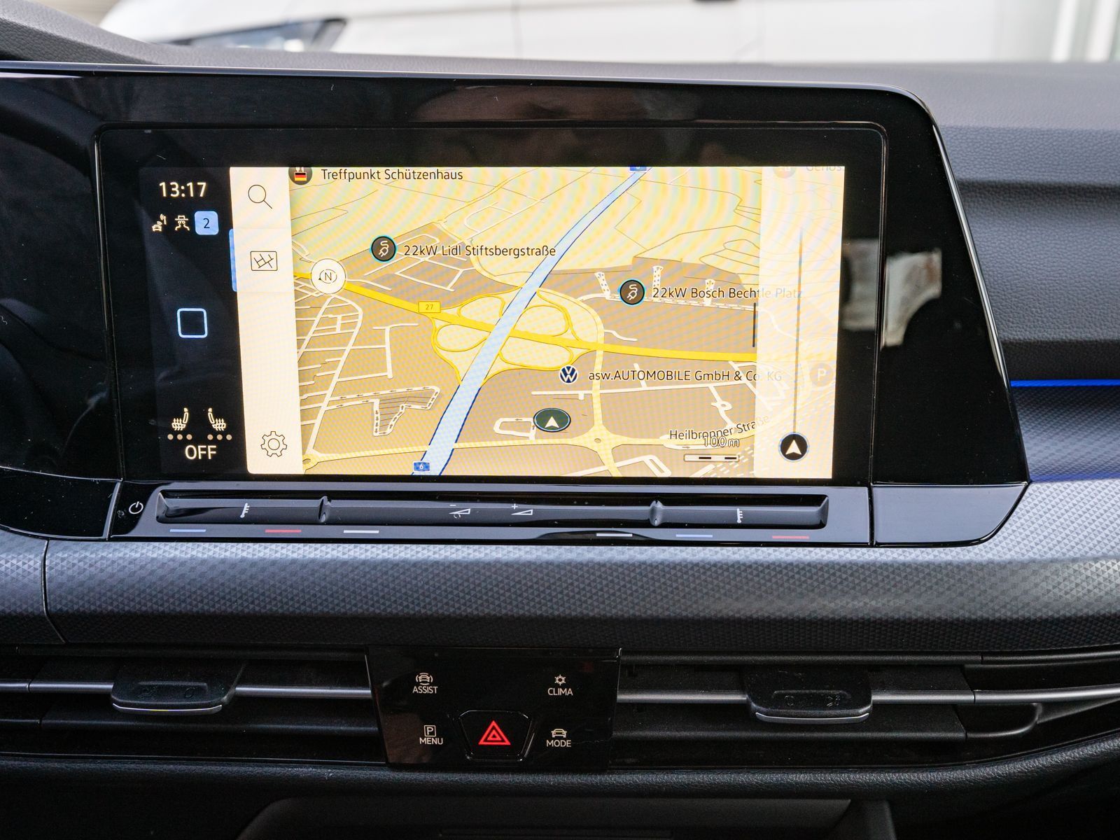 Fahrzeugabbildung Volkswagen Golf Active 1,5 TSI LED NAVI HUD RFK ACC PDC SHZ