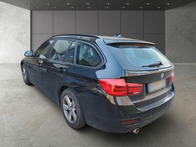 Fahrzeugabbildung BMW 318 i Touring Automatik LED NAVI SHZ PDC