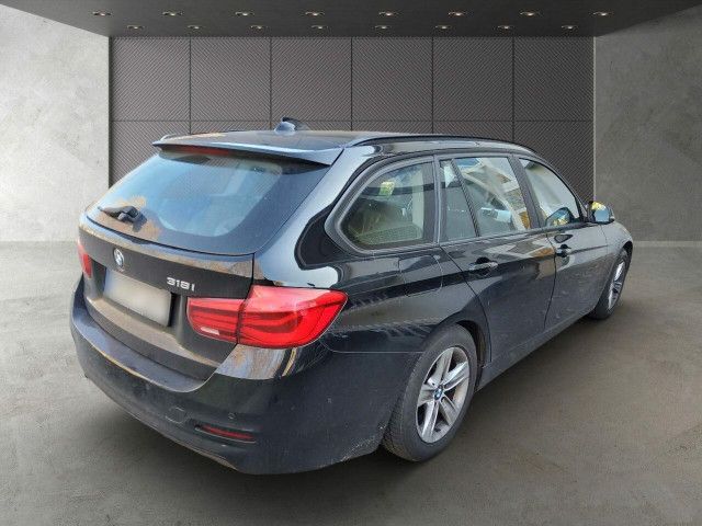 Fahrzeugabbildung BMW 318 i Touring Automatik LED NAVI SHZ PDC