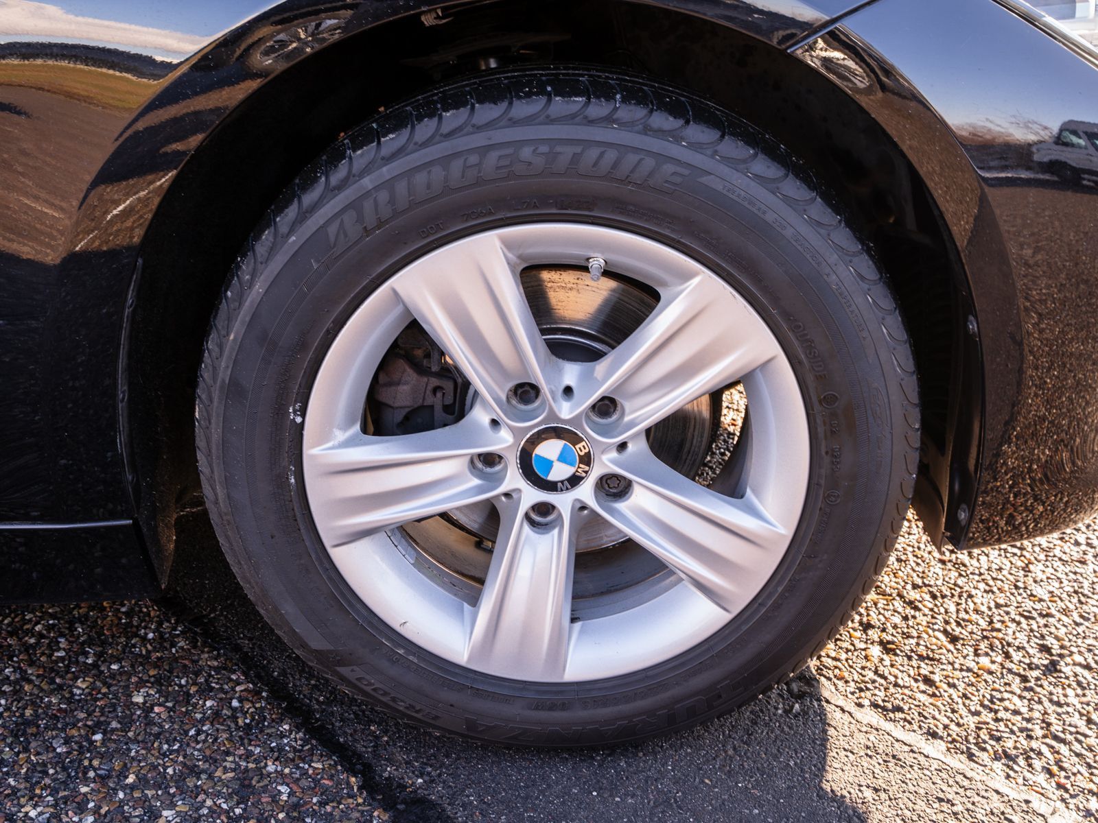 Fahrzeugabbildung BMW 318 i Touring Automatik LED NAVI SHZ PDC