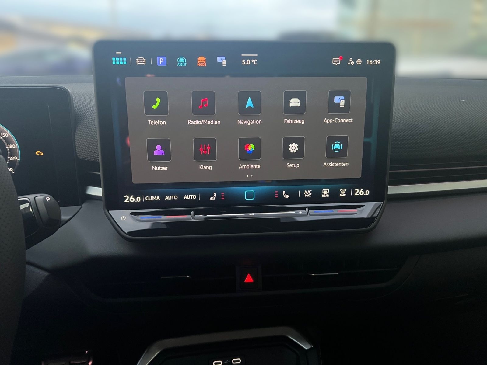 Fahrzeugabbildung Volkswagen T-Roc R-Line 1.5 eTSI DSG *NEUES MODELL* ACC