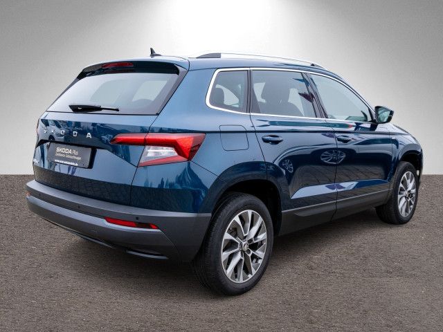 Fahrzeugabbildung SKODA Karoq Clever 1.5TSI DSG LED Navi PDC ACC SHZ AHK