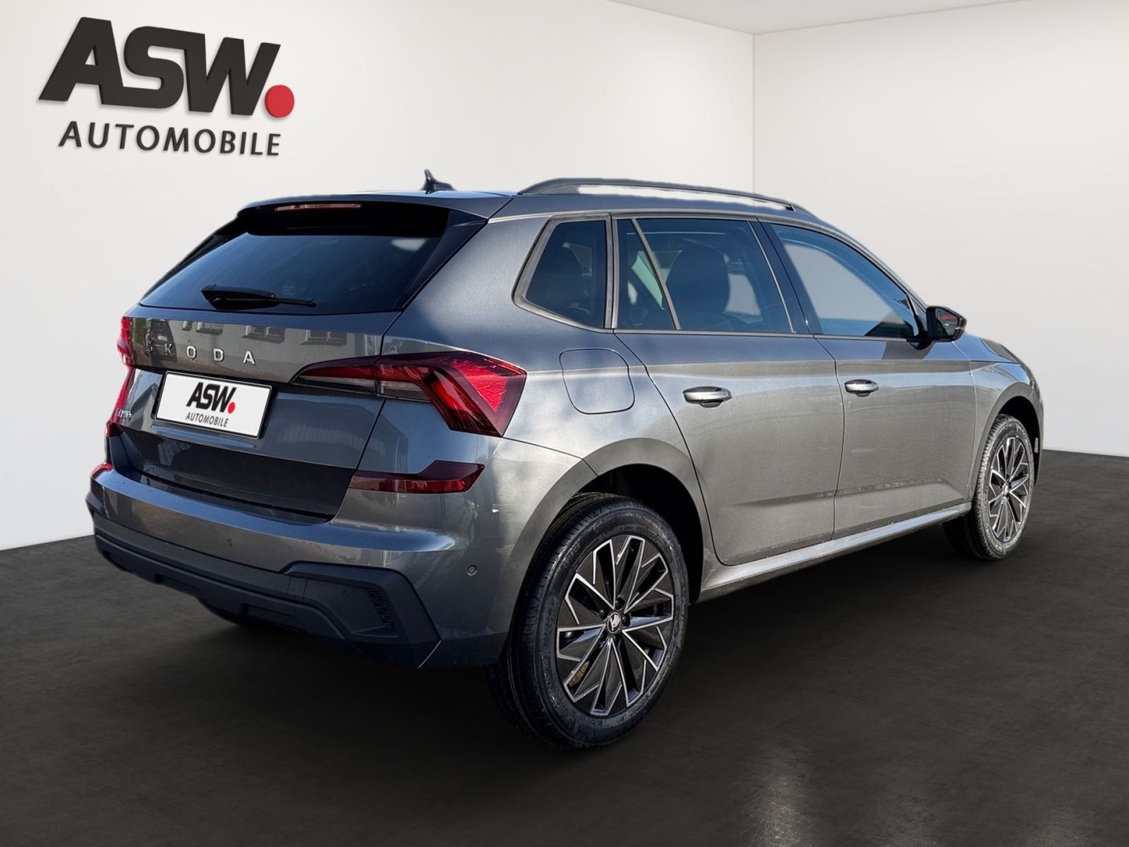 Fahrzeugabbildung SKODA Kamiq Balance 1,5 TSI 150PS DSG ACC PDC SHZ AHK