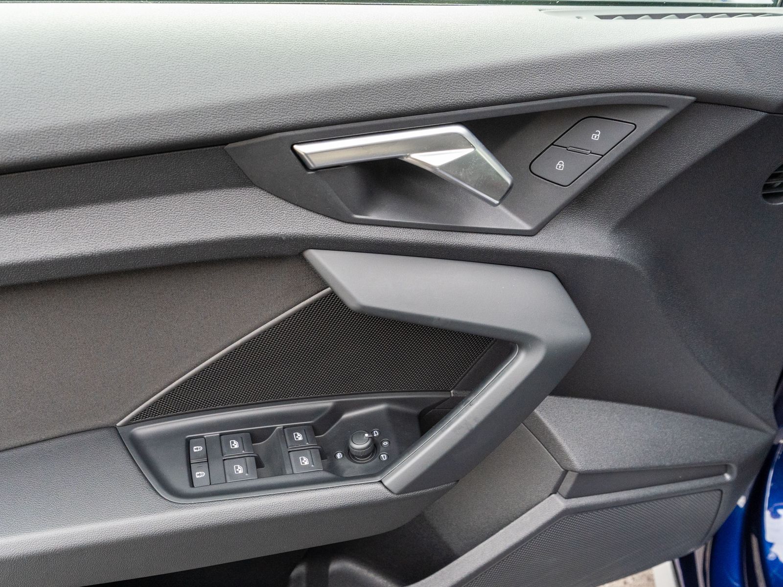 Fahrzeugabbildung Audi A3 Sportback S line 30TDI NAVI LED GRA PDC SHZ