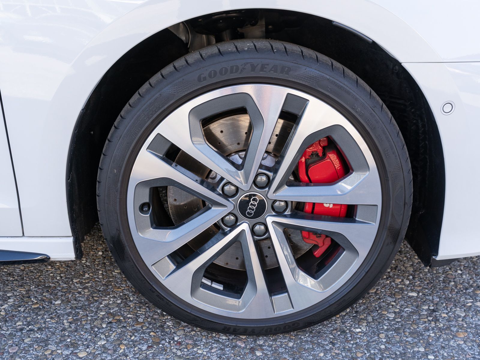 Fahrzeugabbildung Audi S3 Sportback TFSI Stronic NAVI LED PANO 360° ACC