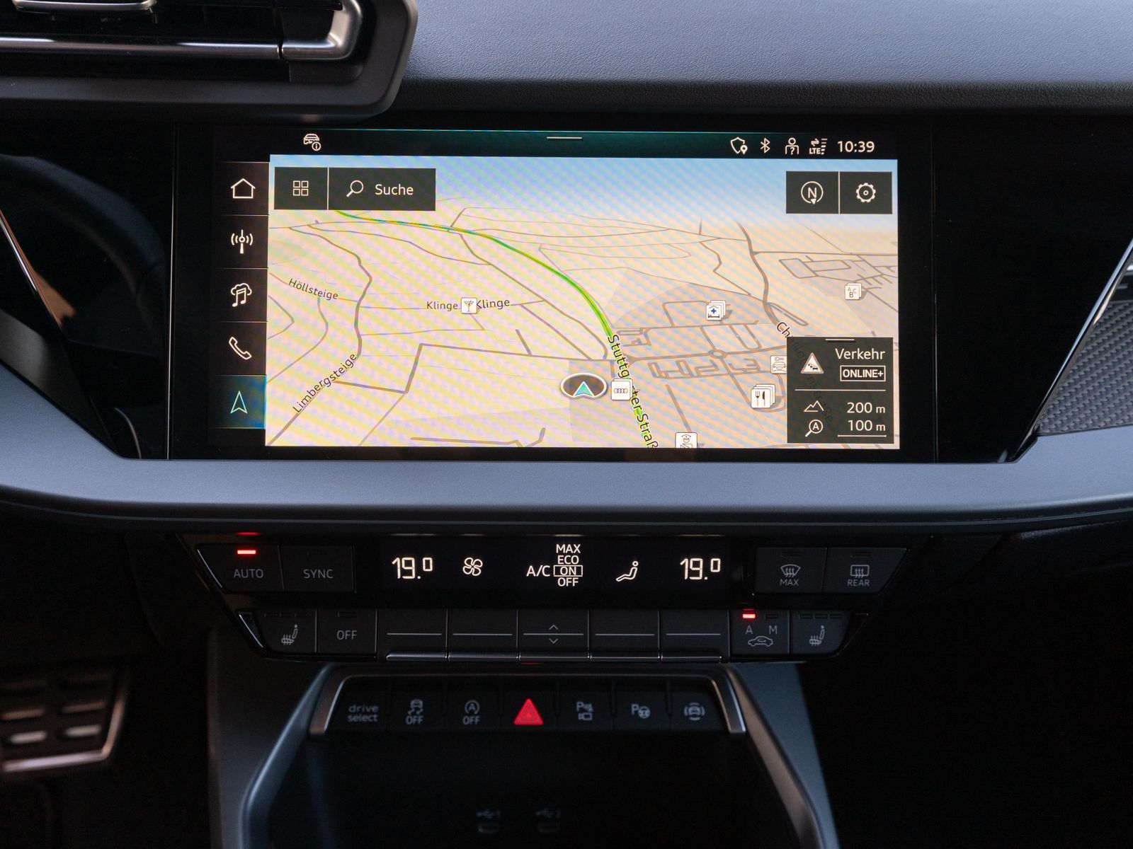 Fahrzeugabbildung Audi S3 Sportback TFSI Stronic NAVI LED PANO 360° ACC