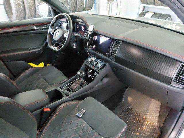 Fahrzeugabbildung SKODA Kodiaq RS 2.0TSI 4x4 DSG LED RFK PANO Stdhzg AHK