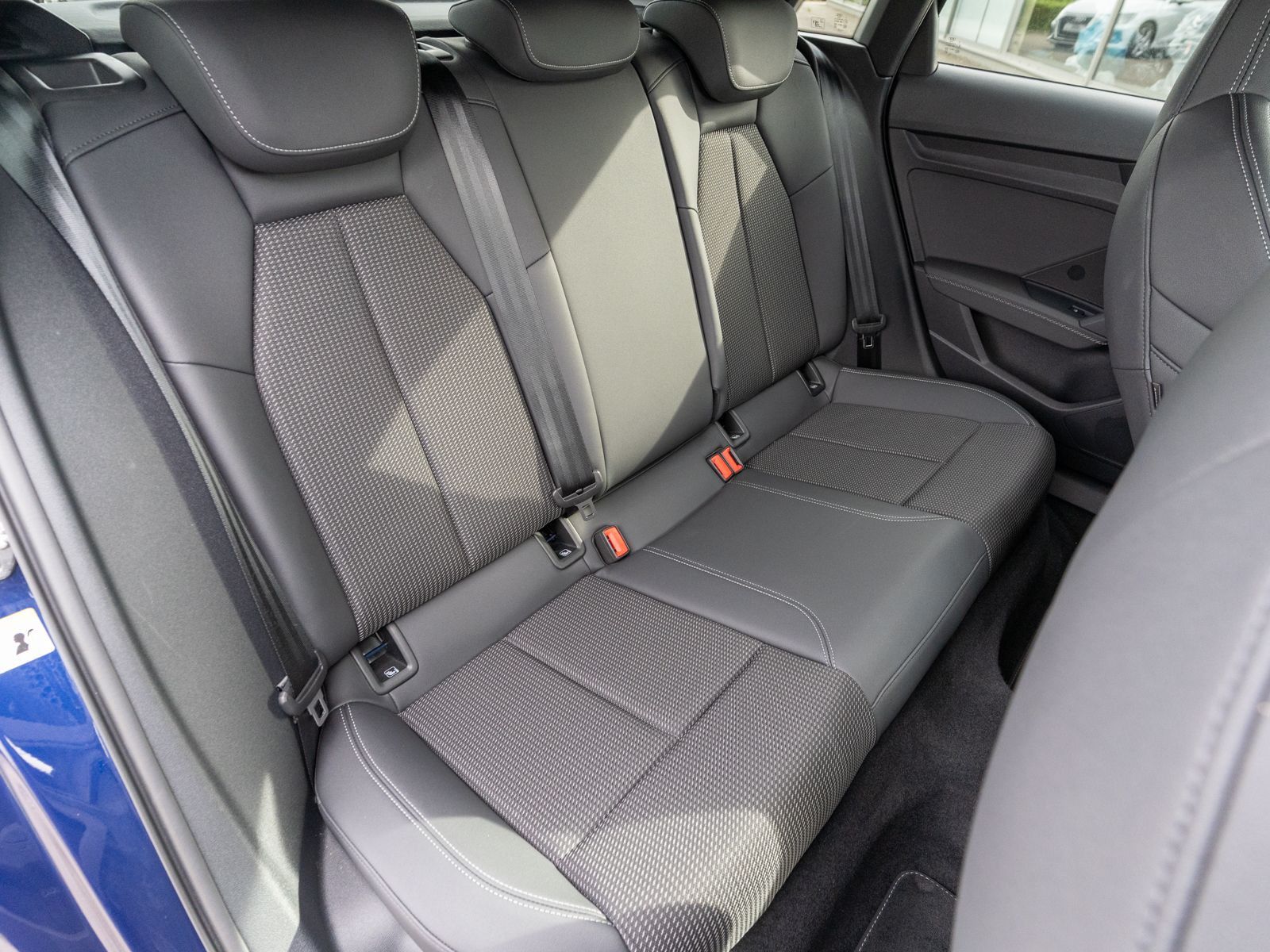 Fahrzeugabbildung Audi A3 Sportback S line 35TDI Stron NAVI LED AHK ACC