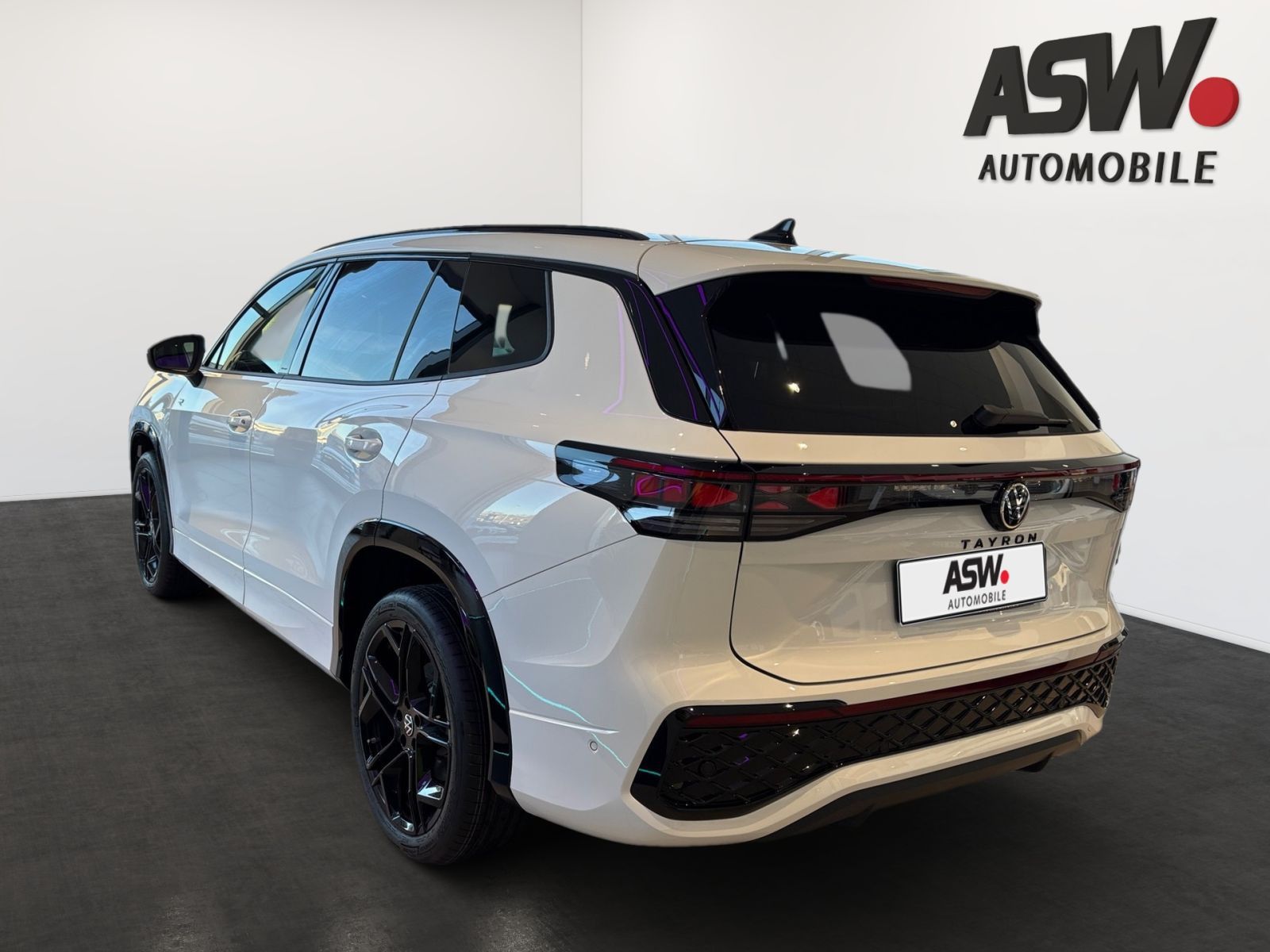 Fahrzeugabbildung Volkswagen Tayron R-Line 2.0 TDI SCR 4MOTION 142 kW (193 PS