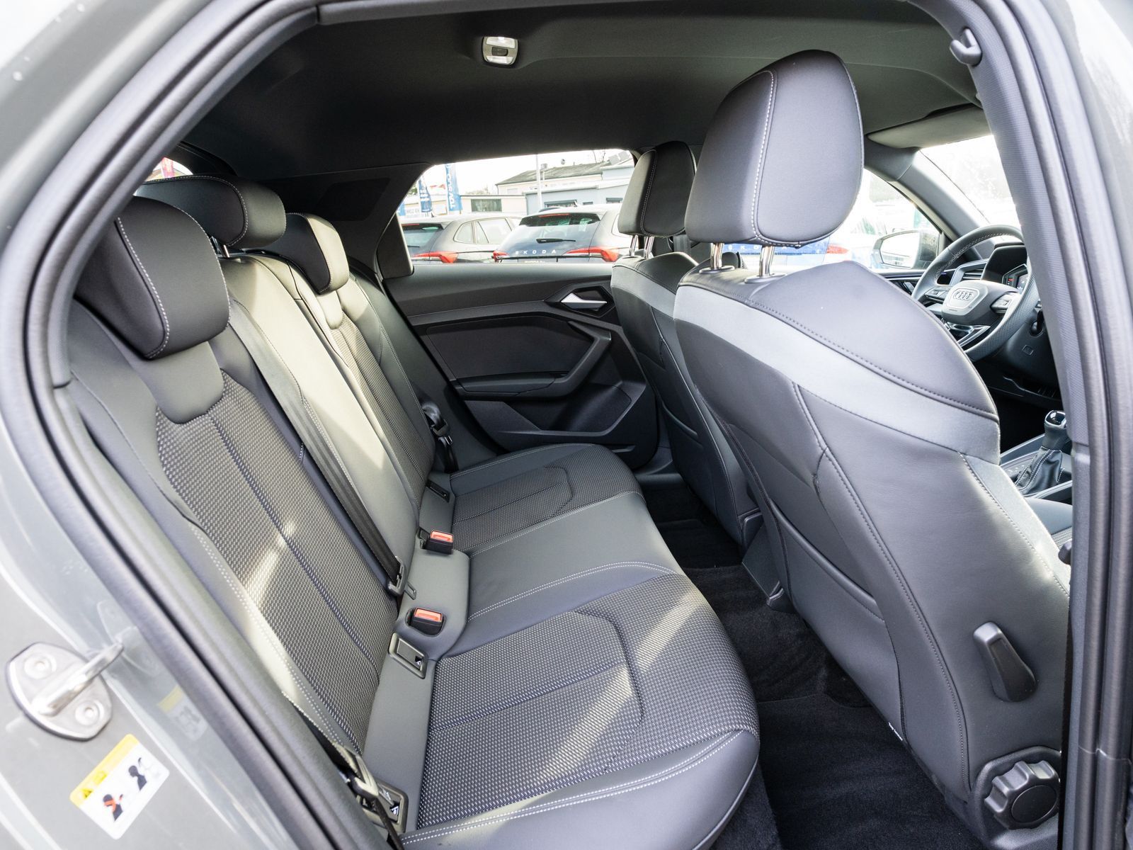 Fahrzeugabbildung Audi A1 allstreet 35TFSI Stronic LED Navi RFK ACC SHZ