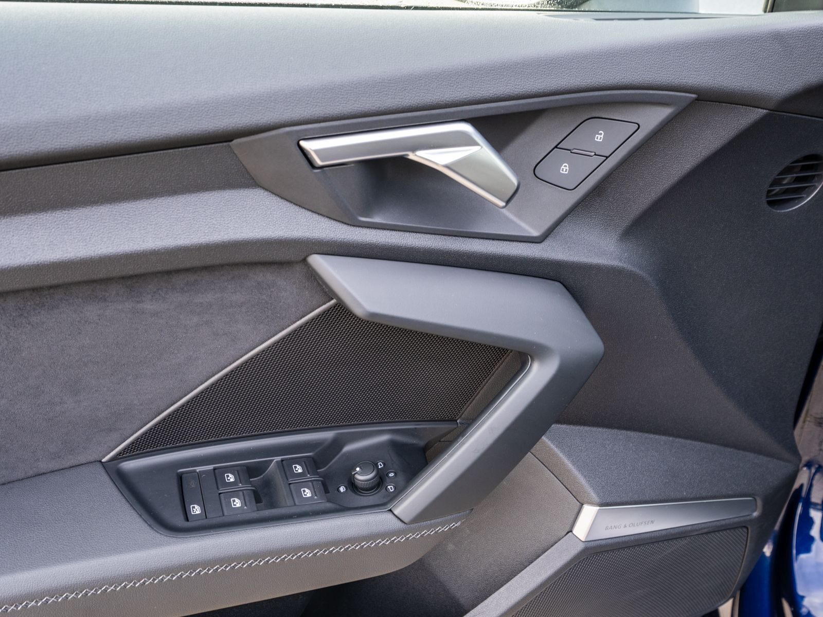 Fahrzeugabbildung Audi A3 Sportback S line 30 TDI LED Navi PDC ACC B&O