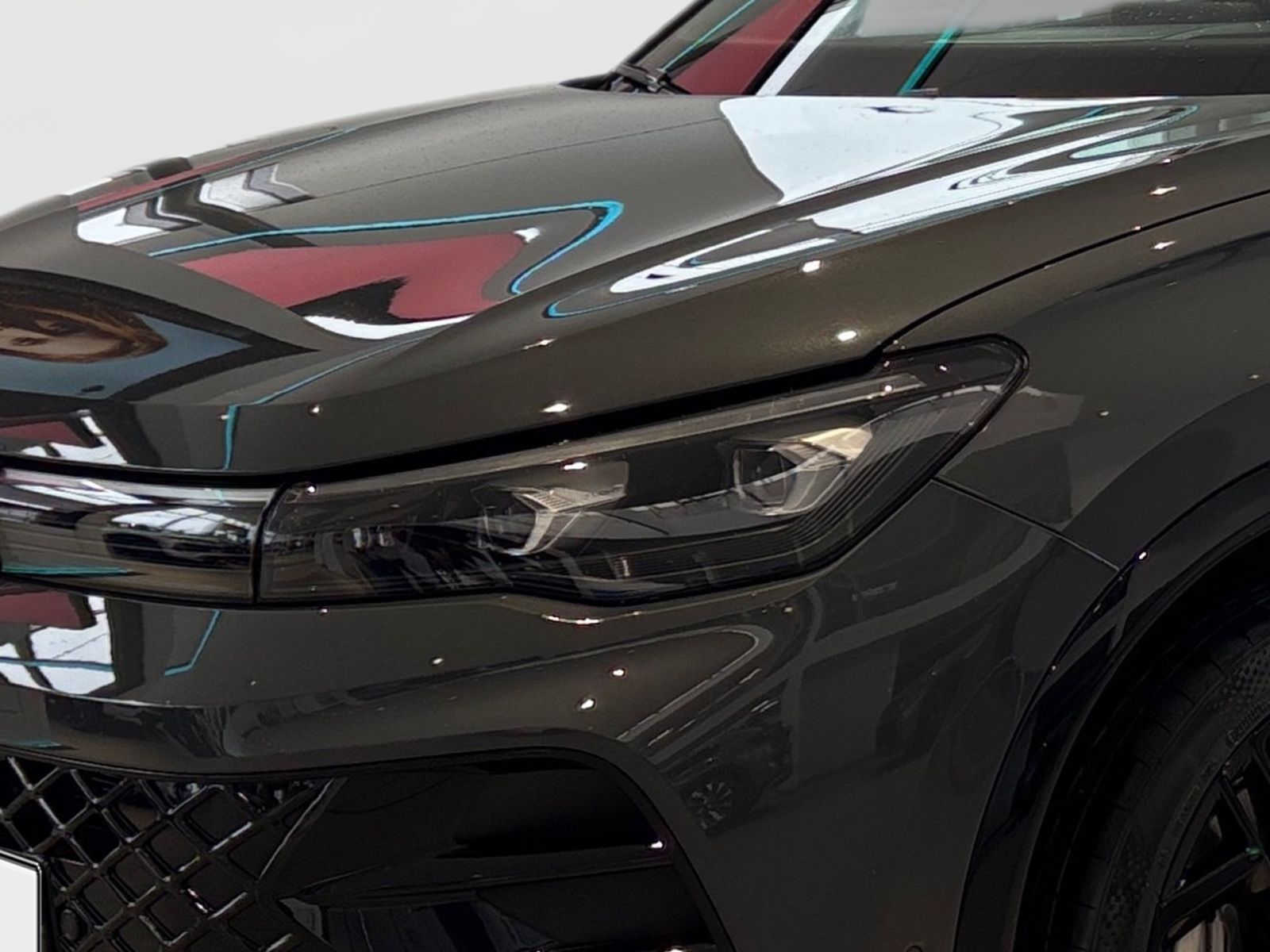 Fahrzeugabbildung Volkswagen Tiguan R-Line 2.0 TSI OPF 4MOTION 195 kW (265 PS