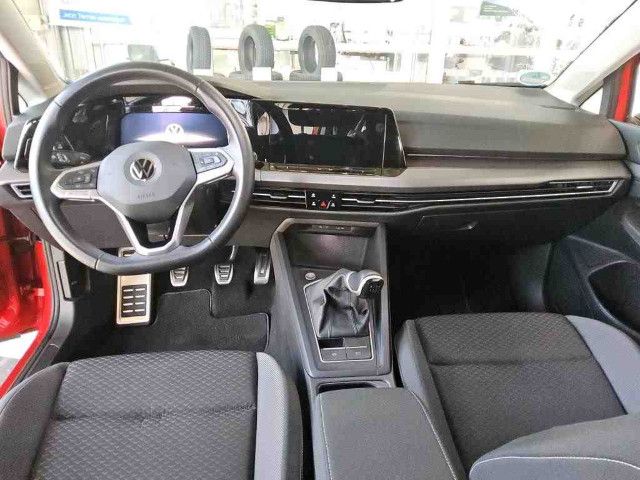 Fahrzeugabbildung Volkswagen Golf Active 1.5 TSI LED Navi PDC ACC SHZ Stdhzg