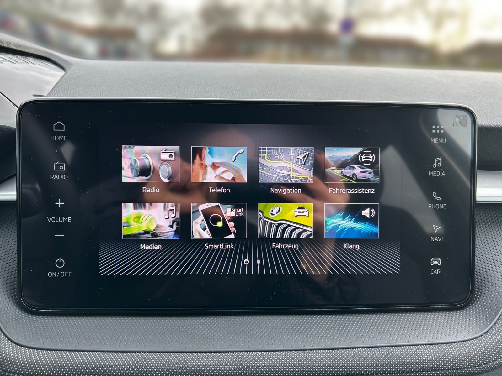 Fahrzeugabbildung SKODA Fabia Balance 1,0 TSI 116PS DSG ACC Kamera SHZ