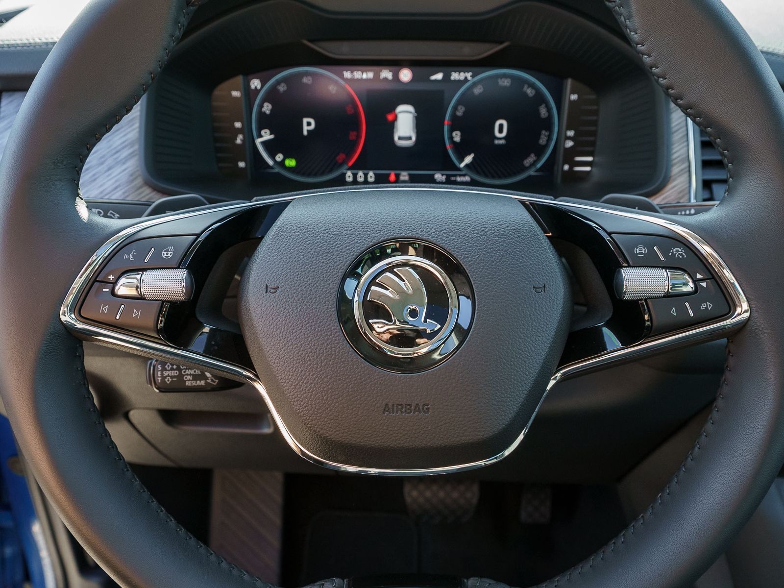 Fahrzeugabbildung SKODA Kodiaq Style 4x4 2,0TDI DSG LED Pano StandHZ AHK