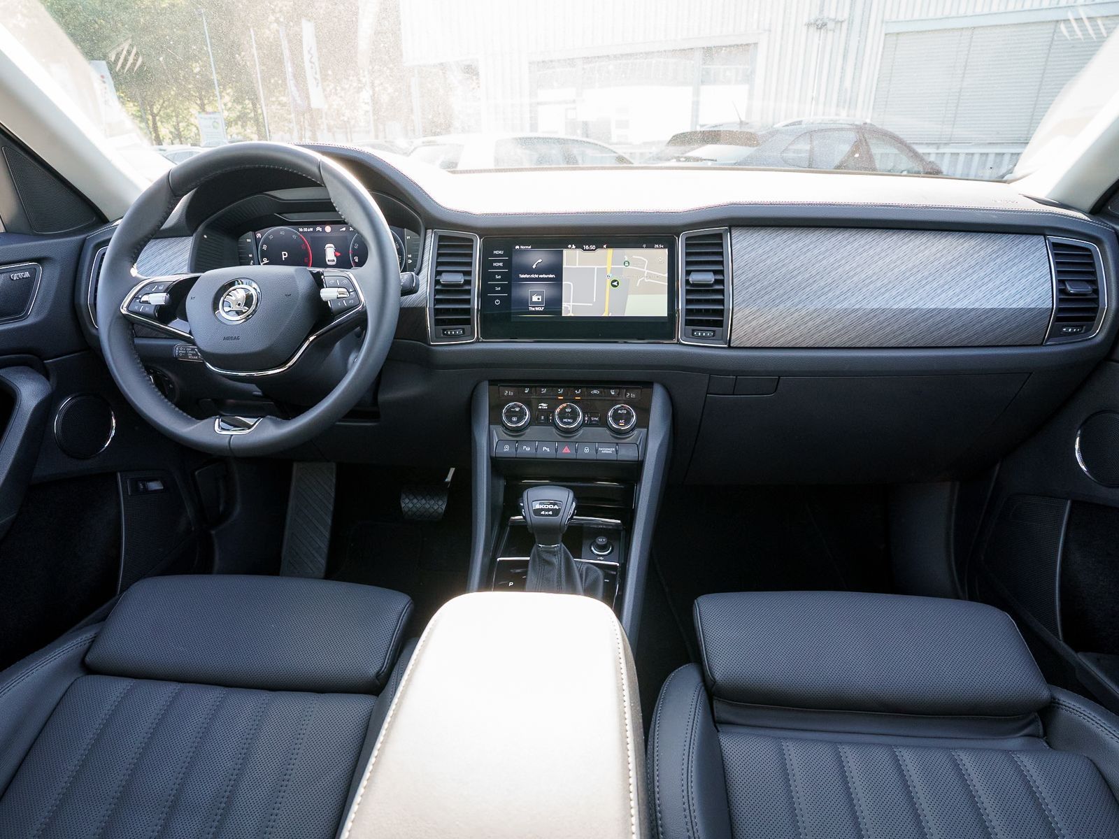 Fahrzeugabbildung SKODA Kodiaq Style 4x4 2,0TDI DSG LED Pano StandHZ AHK