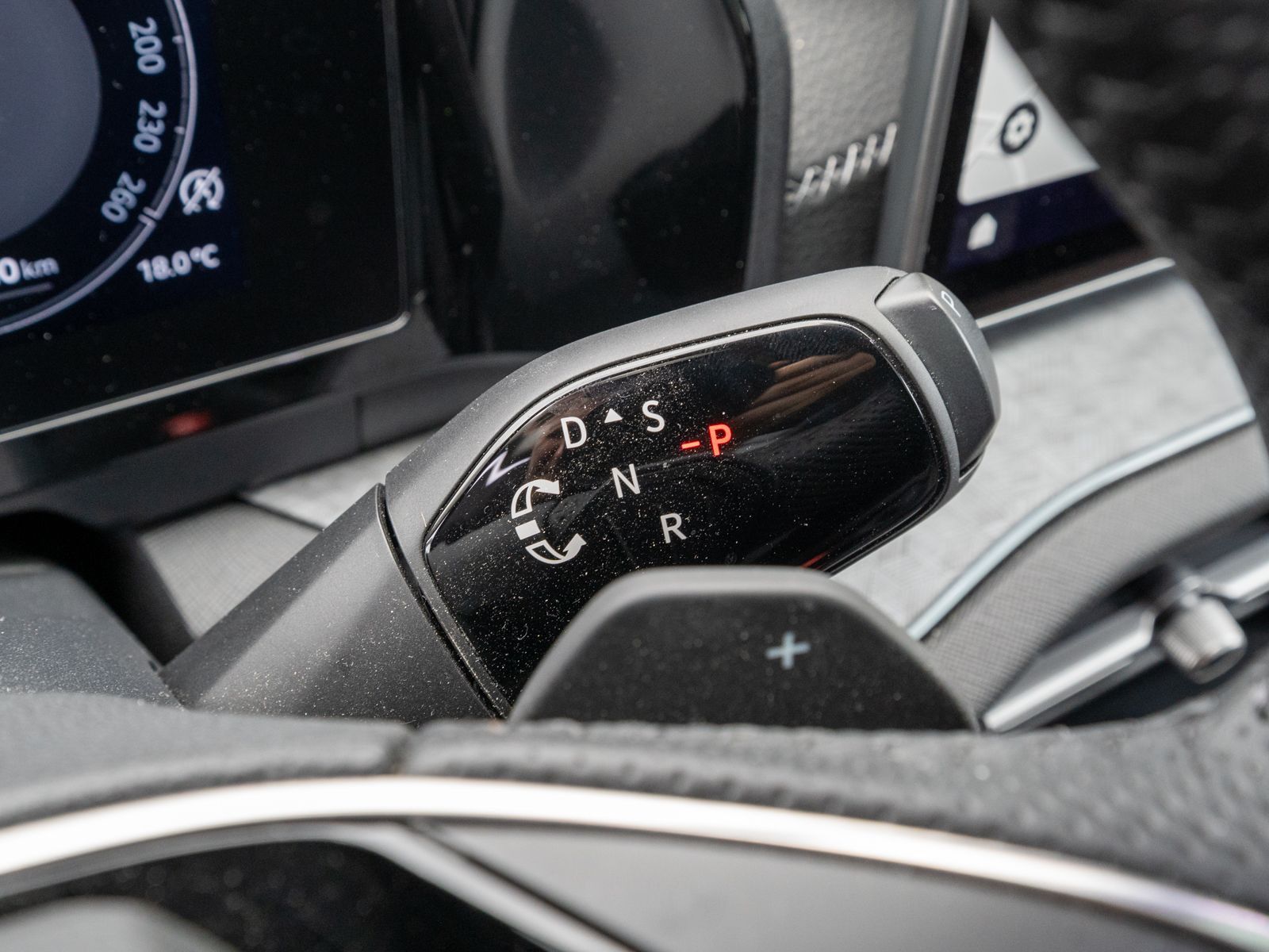 Fahrzeugabbildung SKODA Kodiaq Selection 2.0TDI 4x4 DSG HUD PANO Stdhzg